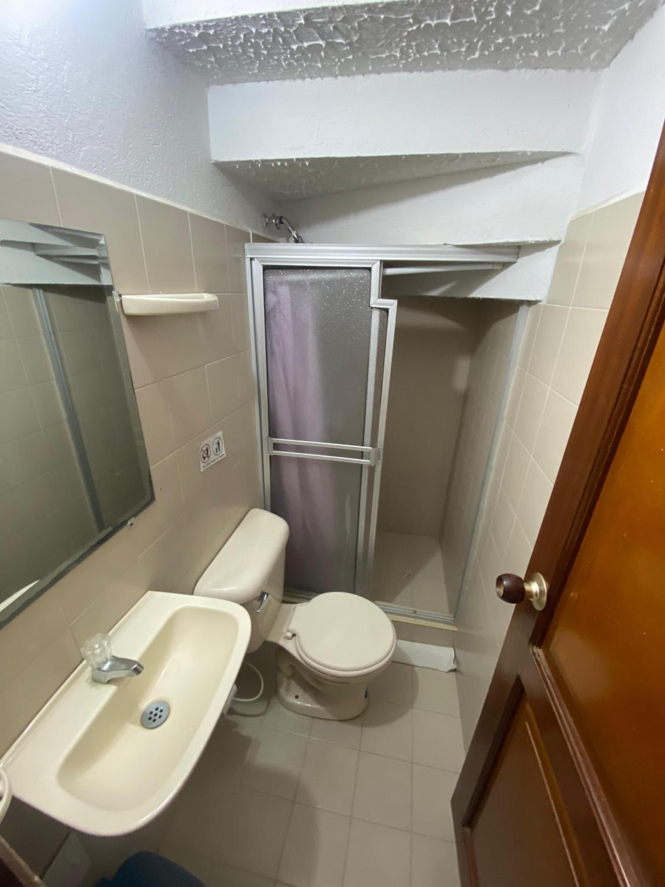Standard Double Room with Shared Bathroom photo 3