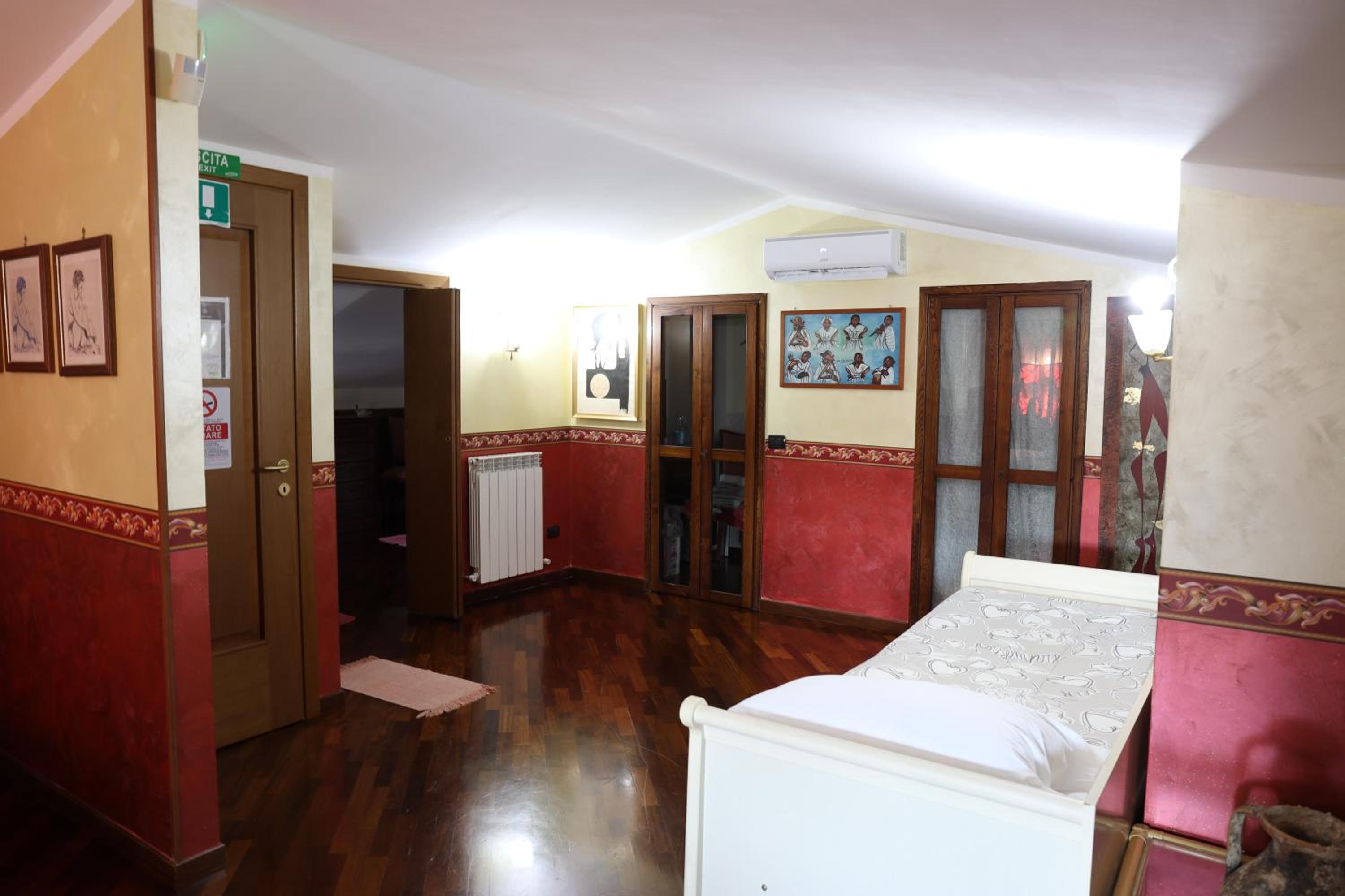 Suite with Garden View - Photo 31