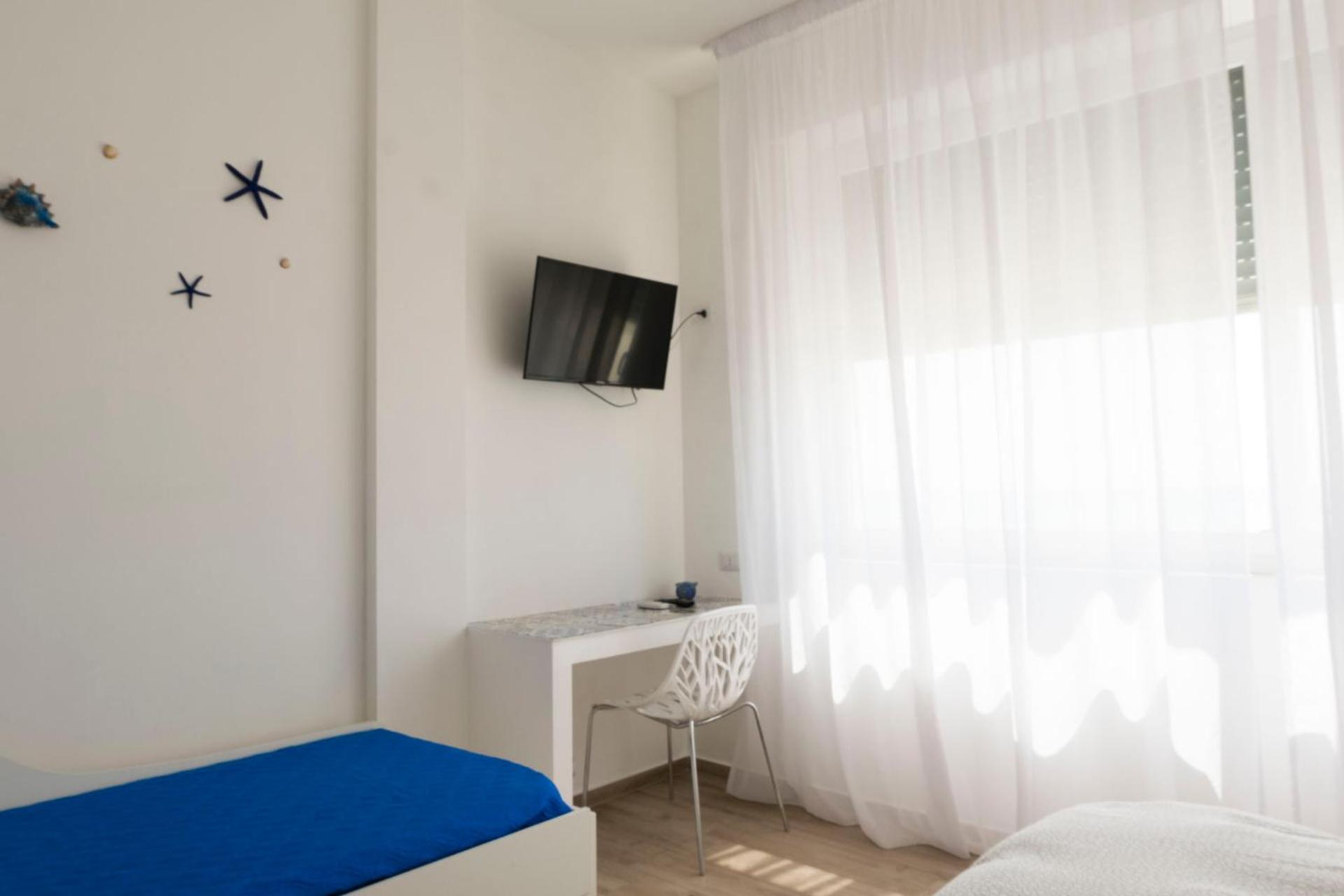 Standard Triple Room with Sea View