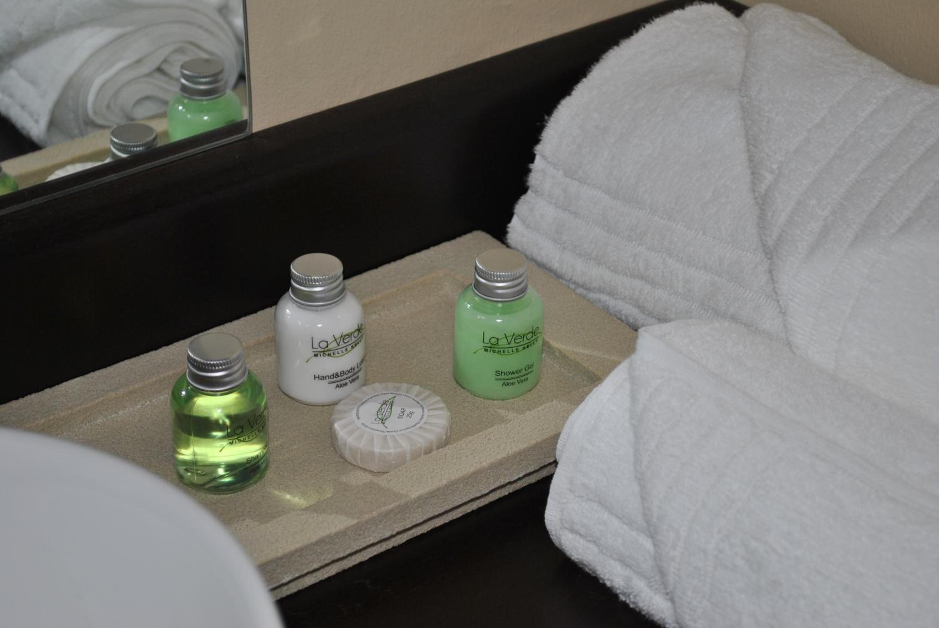Twin Room - Photo 4
