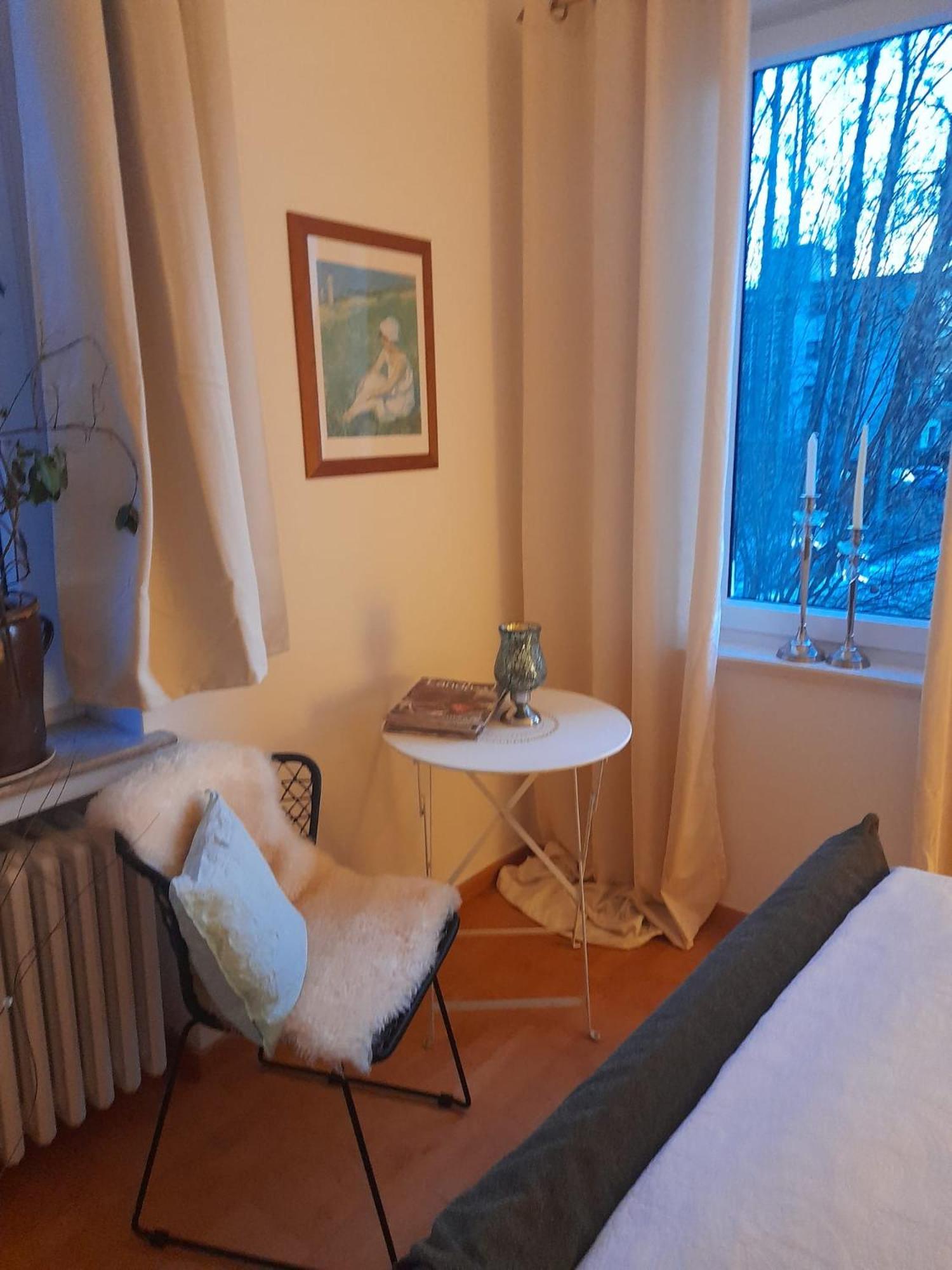 Single Room with Shared Bathroom photo 2