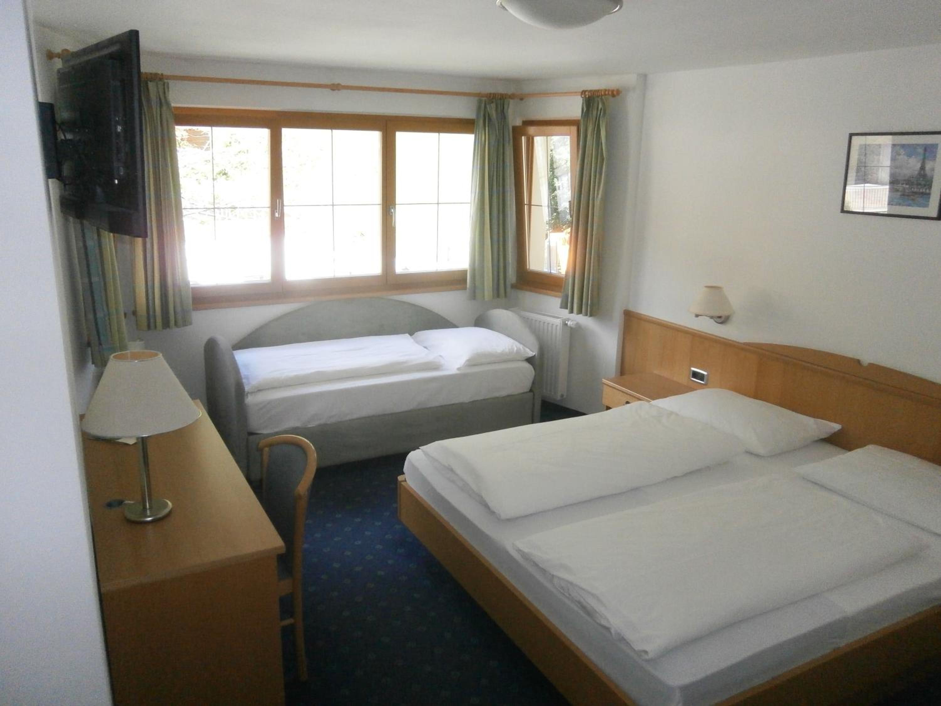 Classic Triple Room