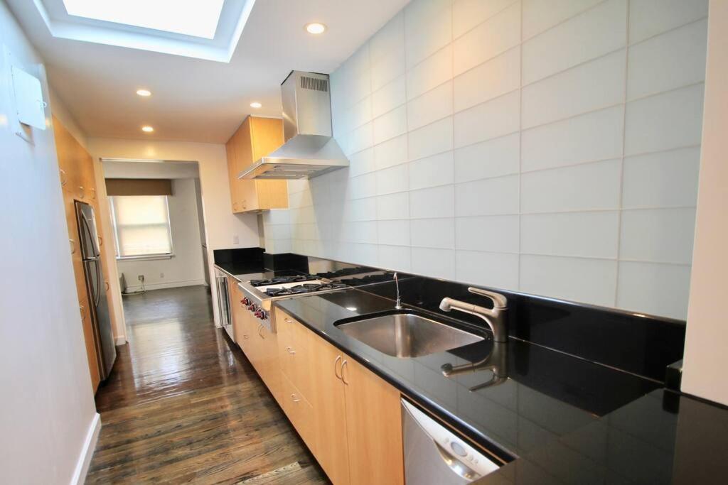 Apartment photo 2