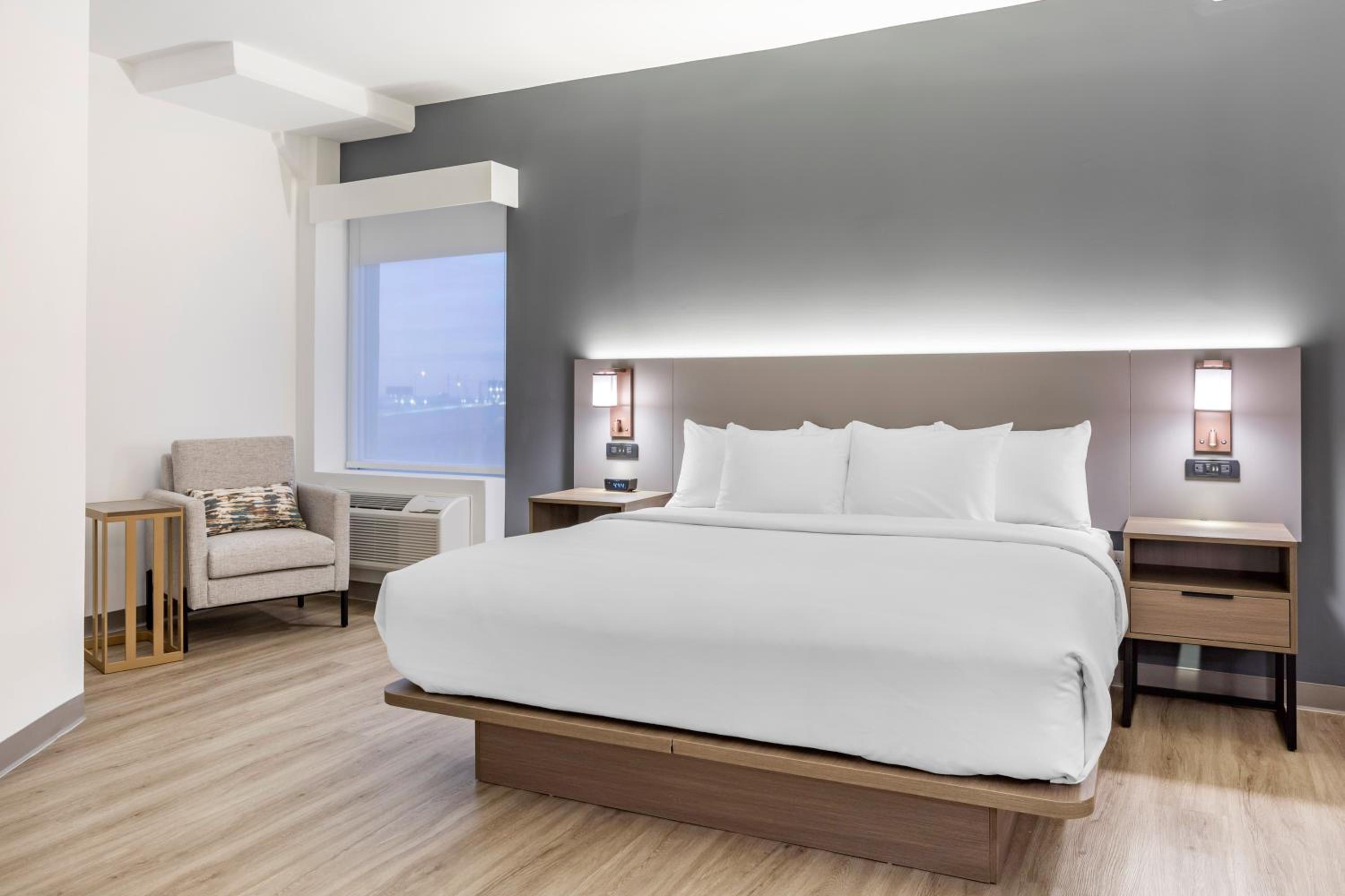 One Room Suite with Sofa bed - Non Smoking/Upper floor photo 3