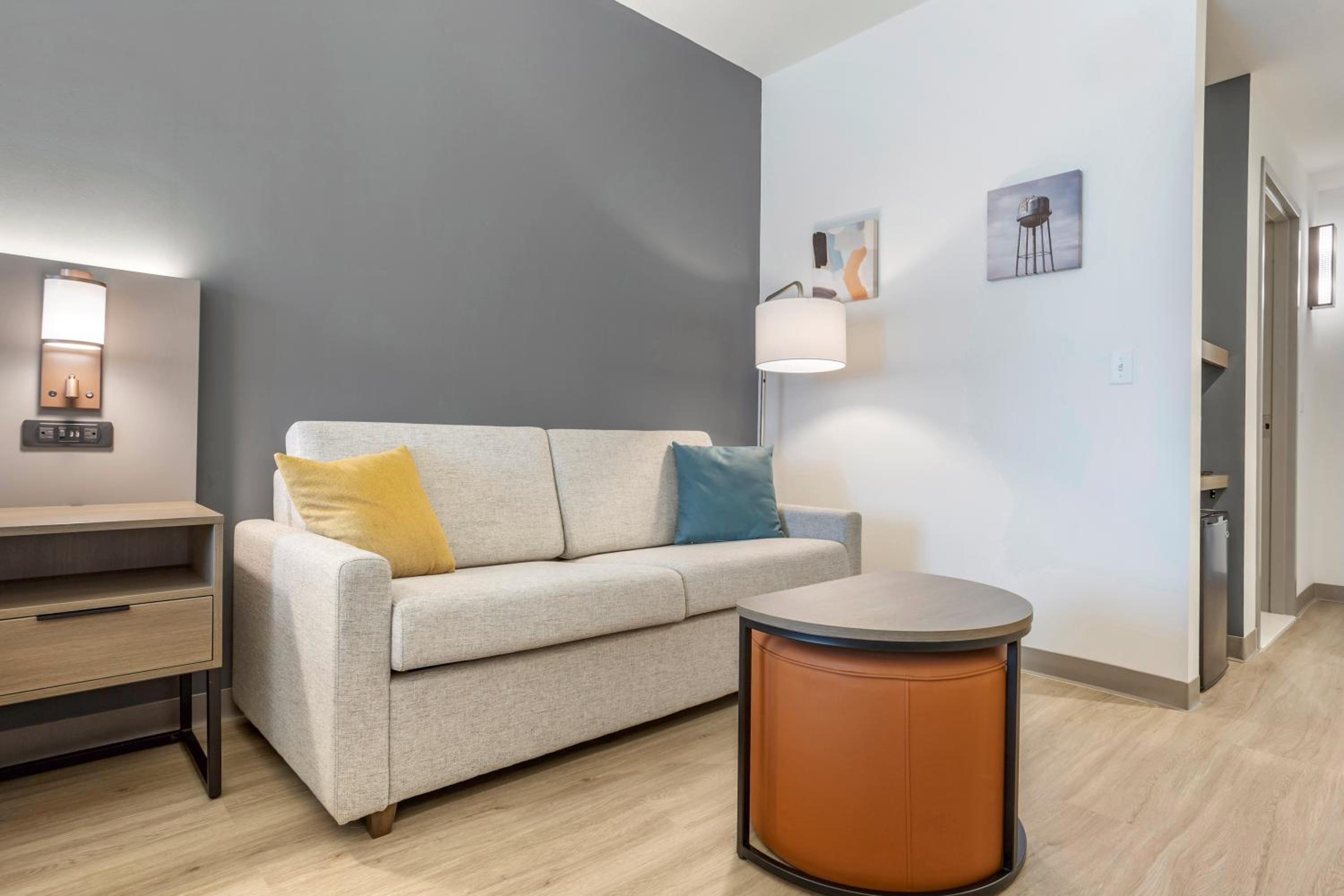 King Suite - Disability Access/Non Smoking photo 2