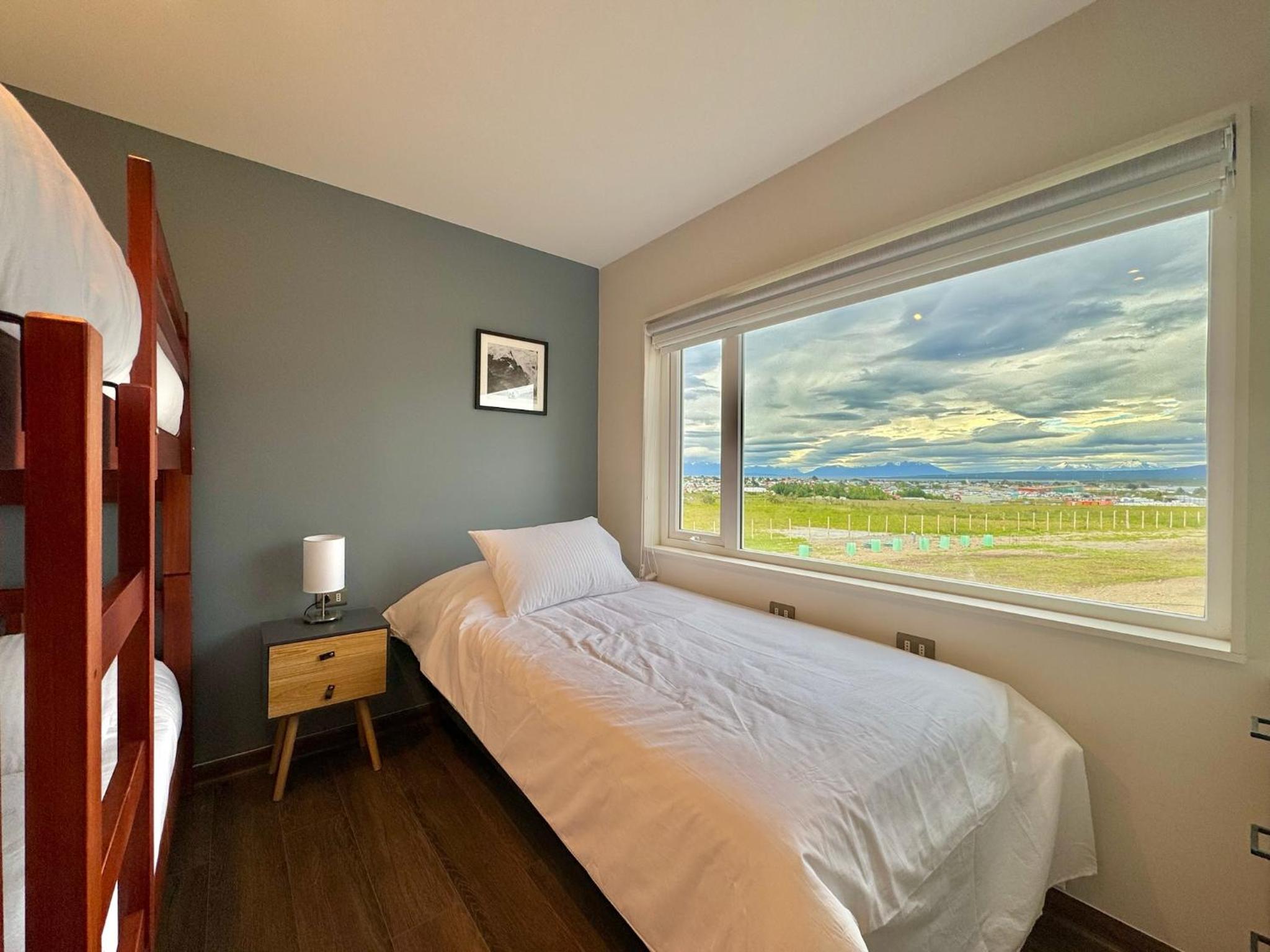 Two-Bedroom House photo 3