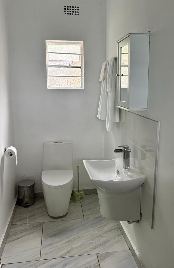 Deluxe Double Room with Balcony and Sea View photo 3