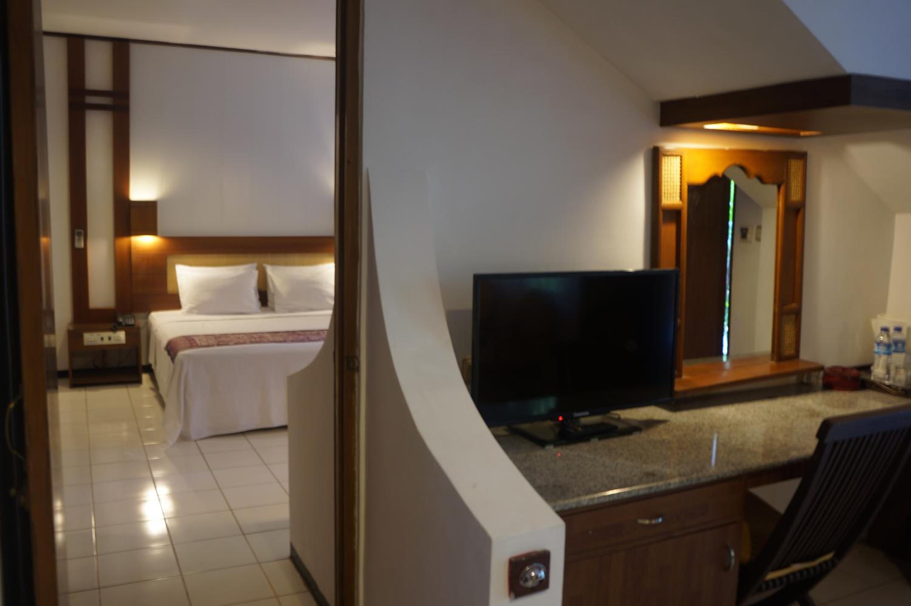 Interconnecting Deluxe Double or Twin Room  - Photo 15