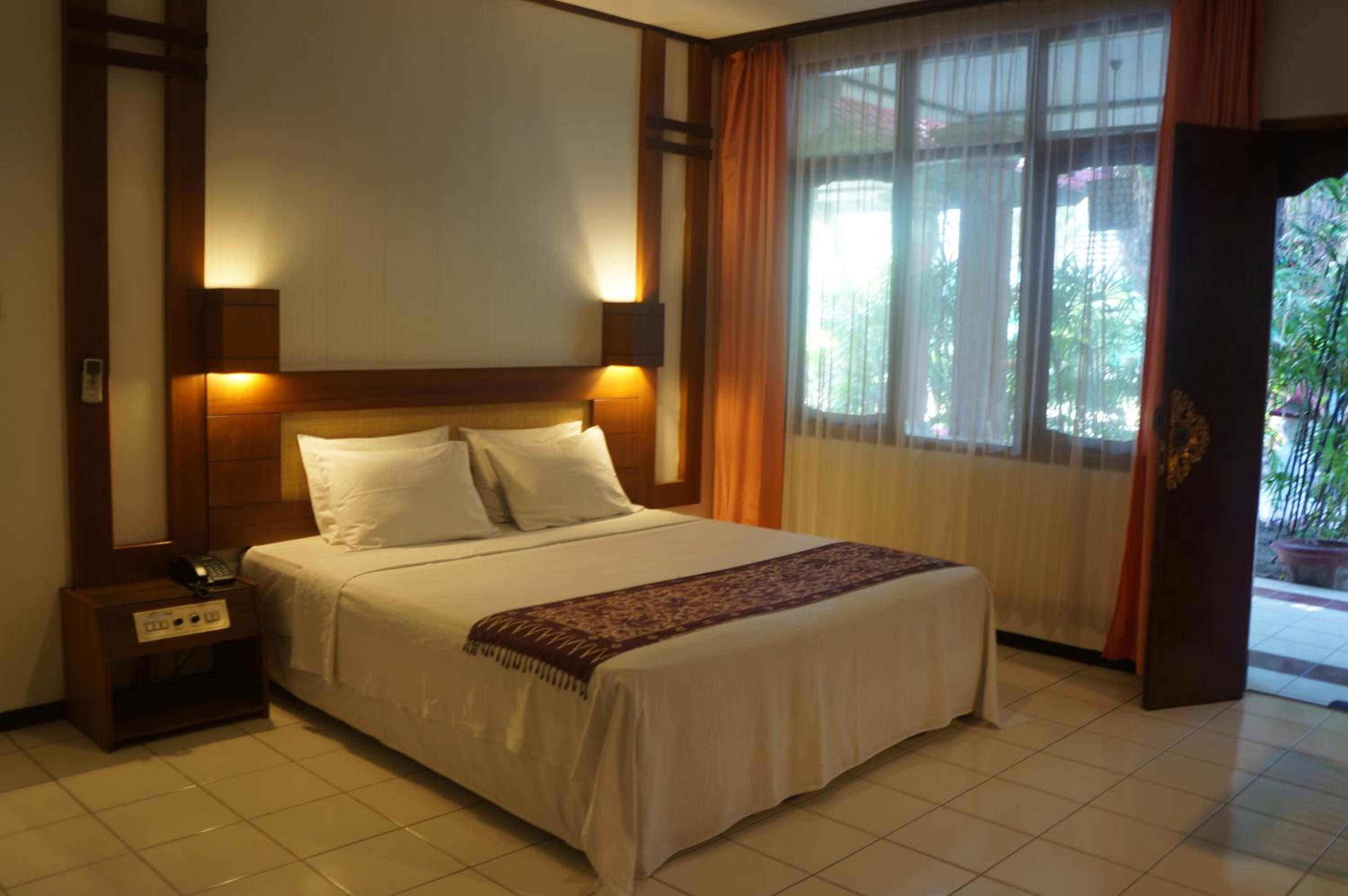 Interconnecting Deluxe Double or Twin Room  - Photo 13
