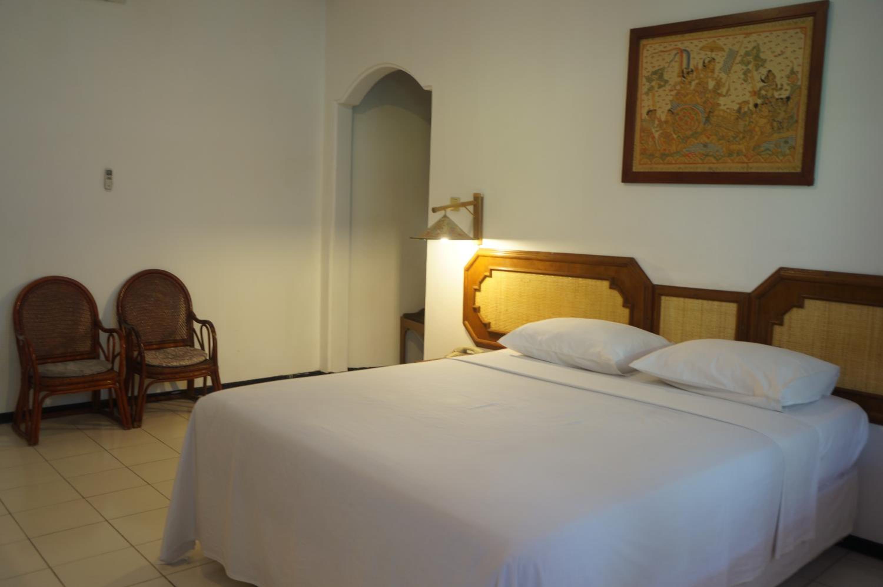 Interconnecting Deluxe Double or Twin Room  - Photo 12
