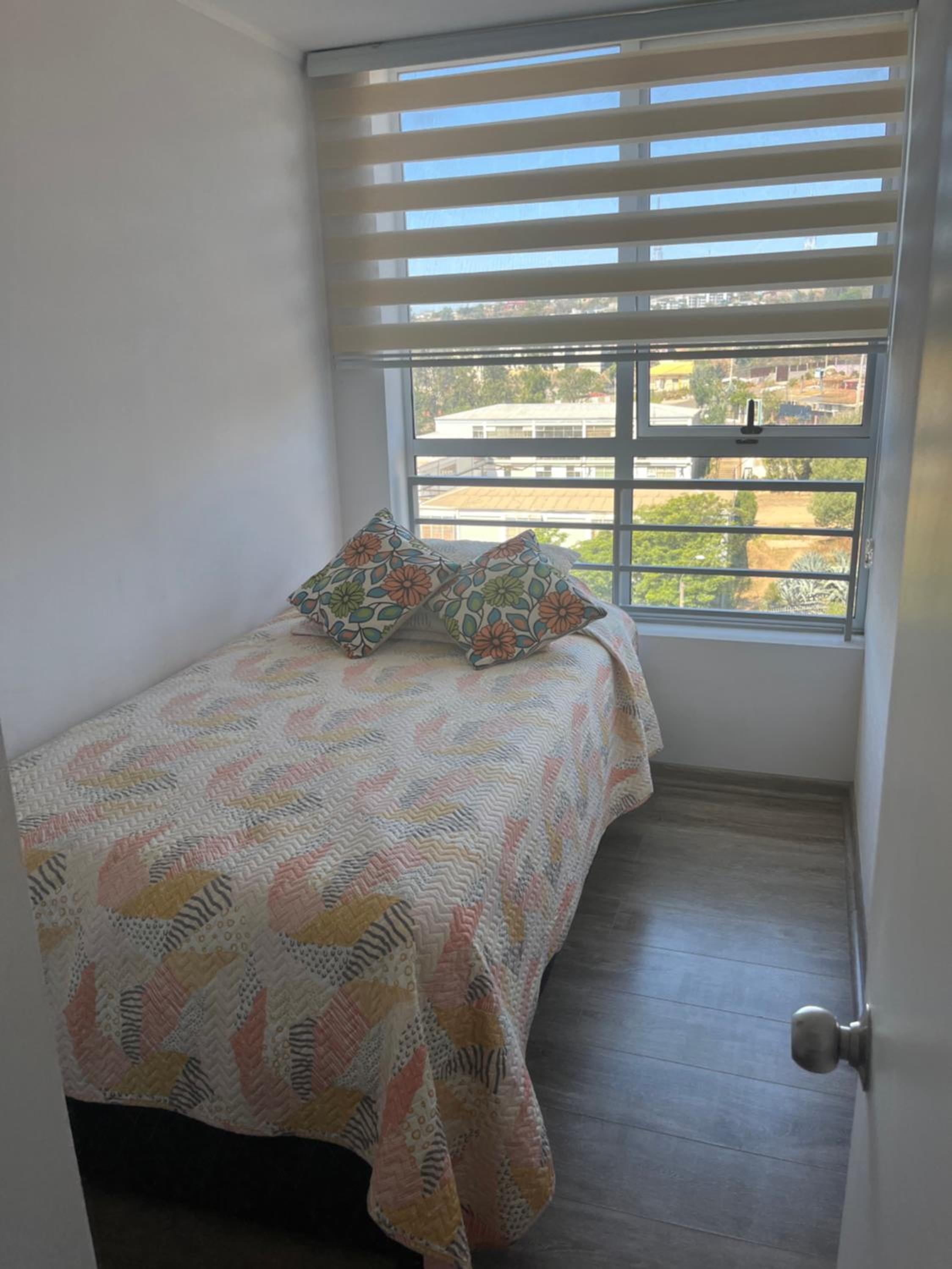 Three-Bedroom Apartment photo 2