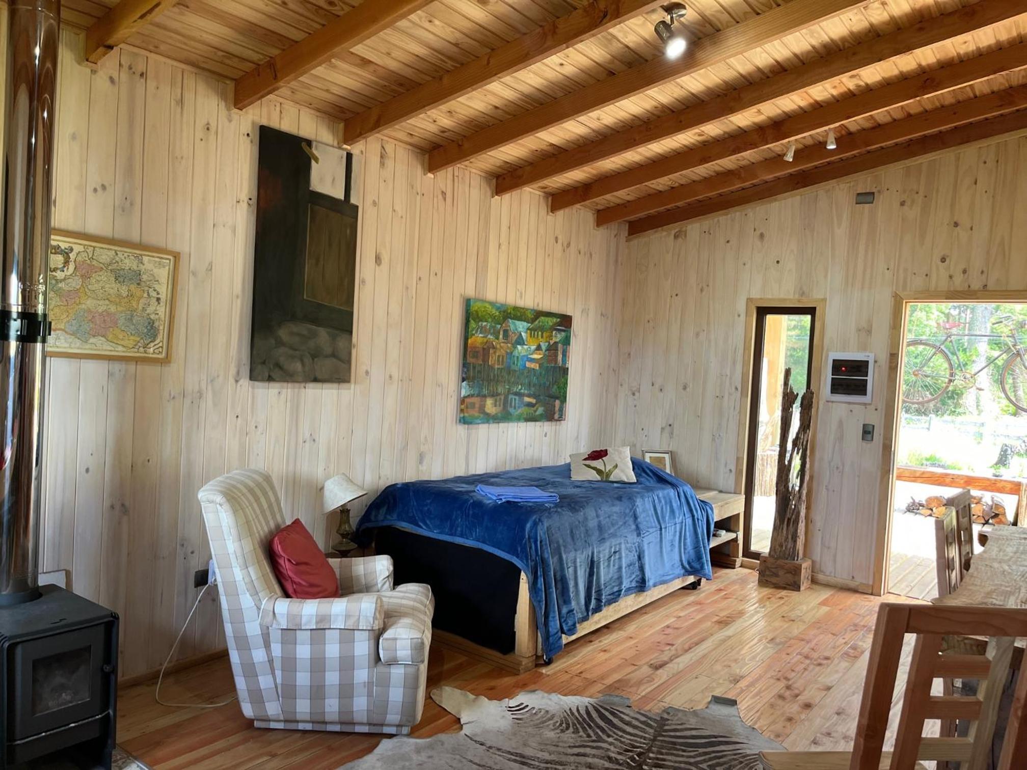 Two-Bedroom House photo 2