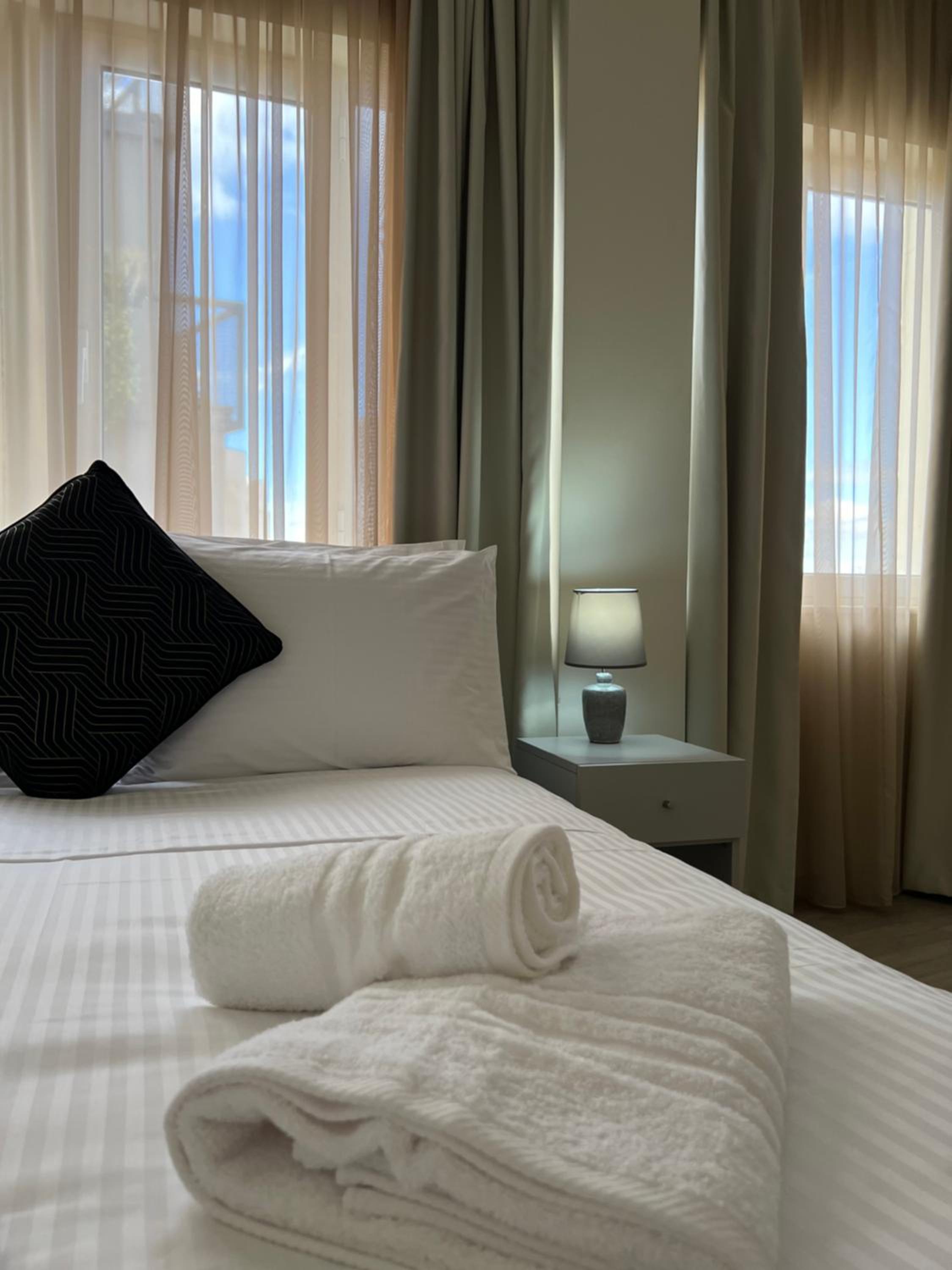 Superior King Suite photo 1