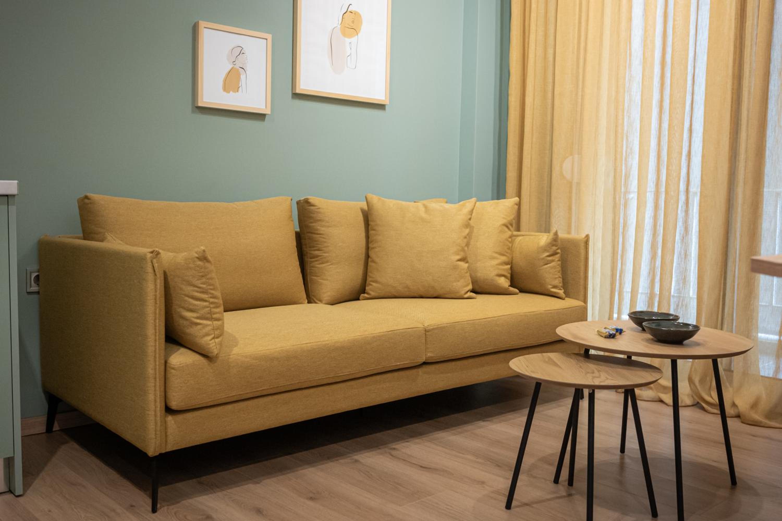 One-Bedroom Apartment