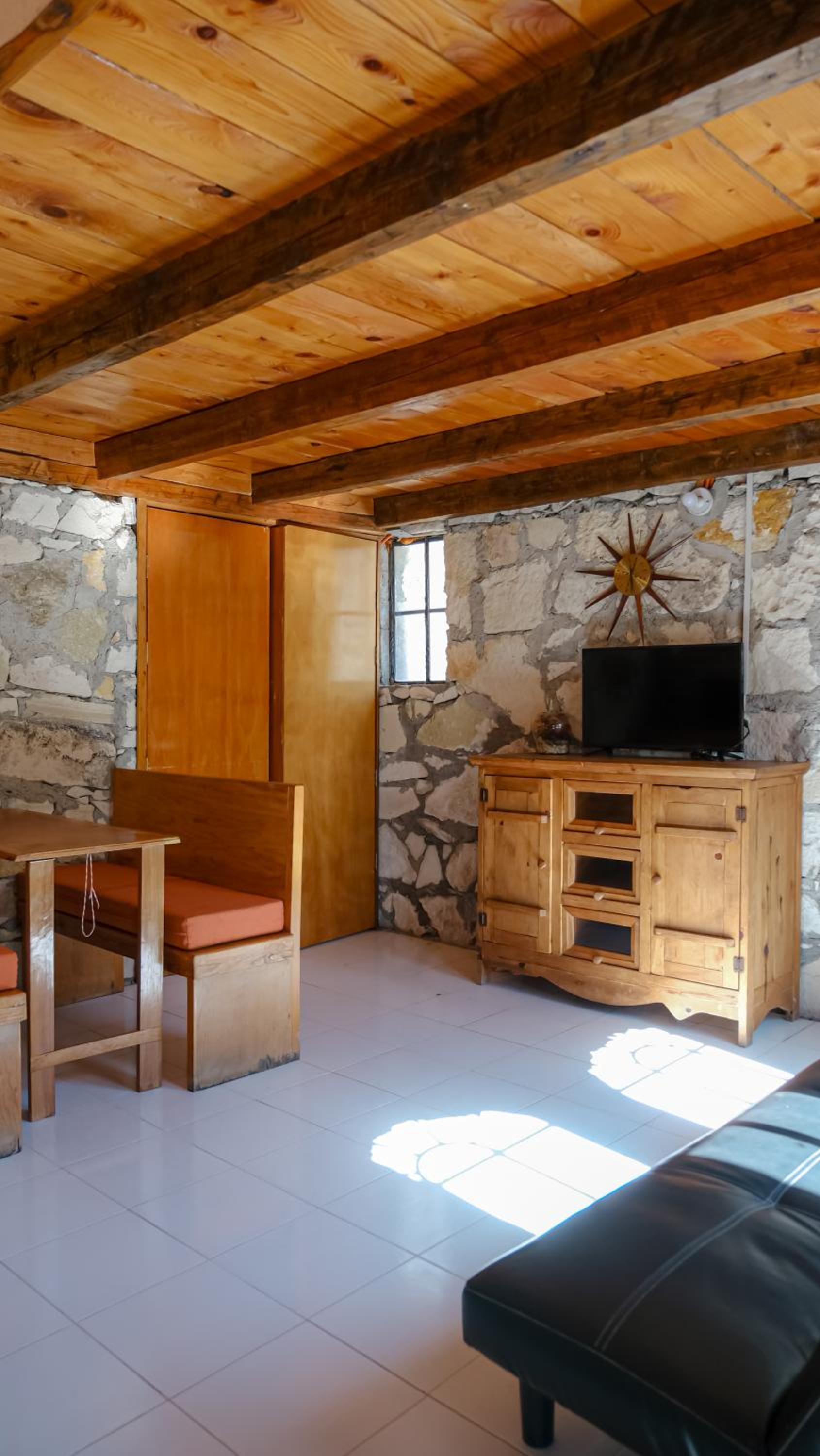 Two Level Chalet photo 1