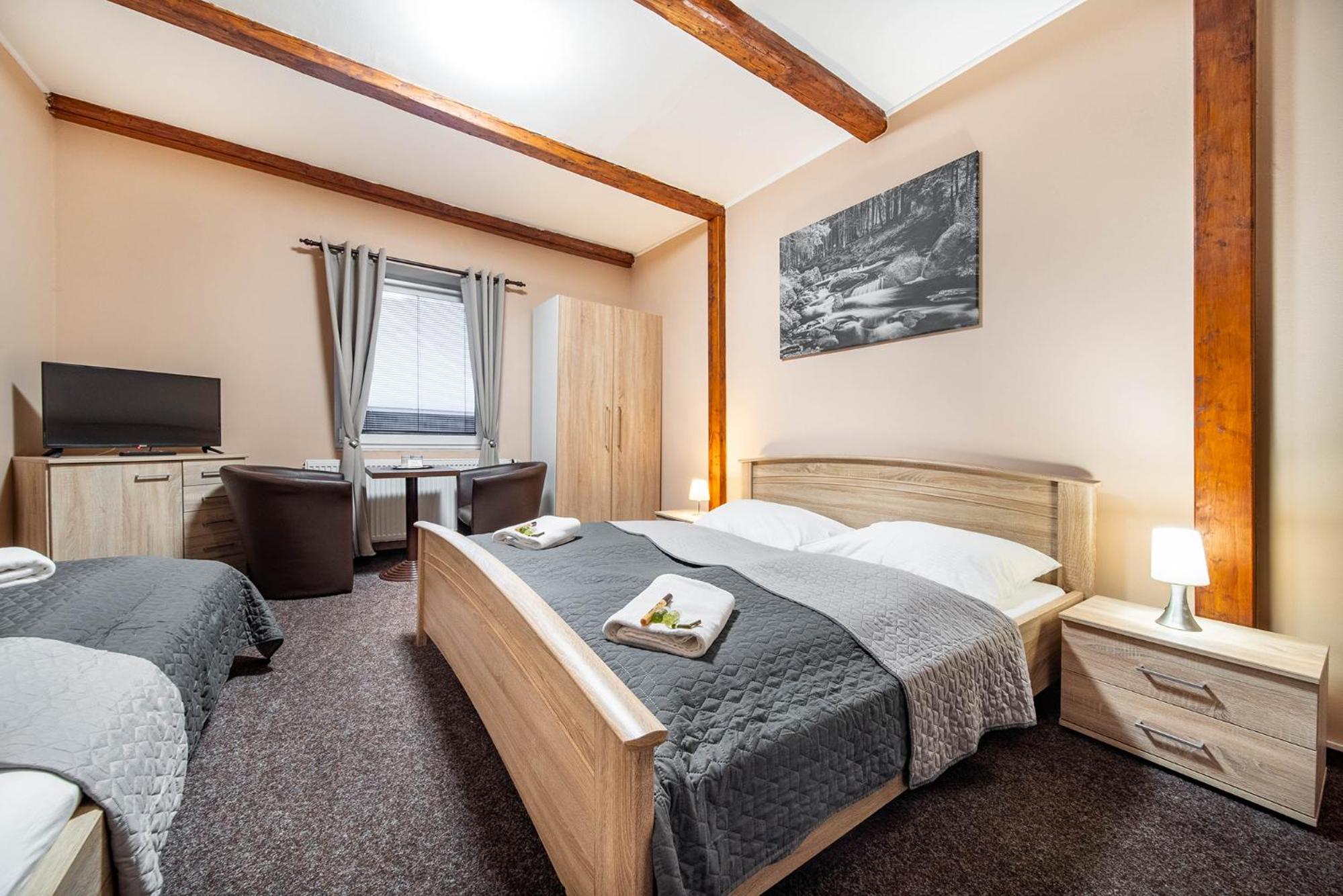 Classic Triple Room - Photo 2