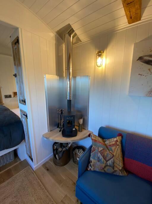 One-Bedroom House photo 1