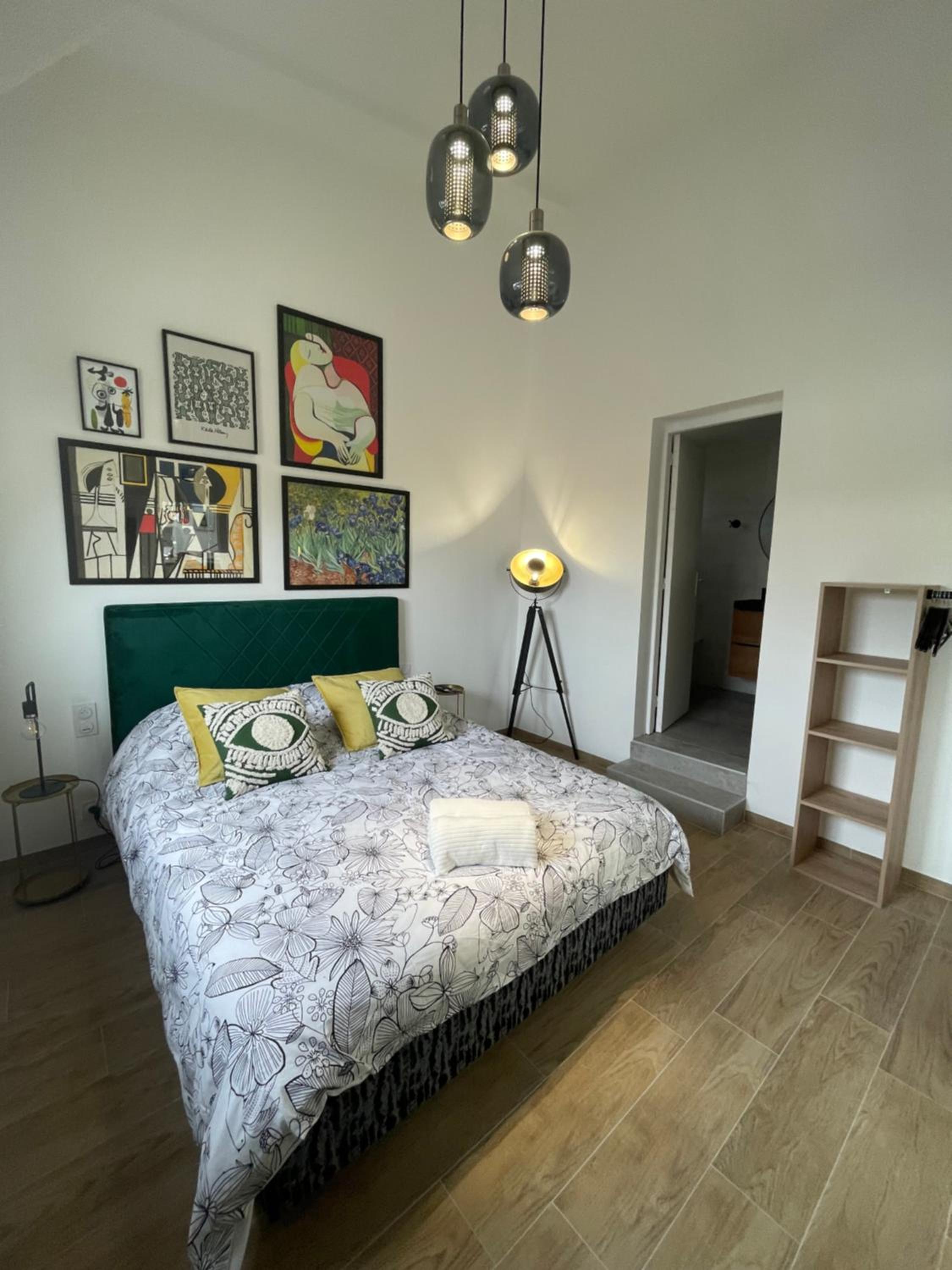 Double Room with Private Bathroom - Photo 6