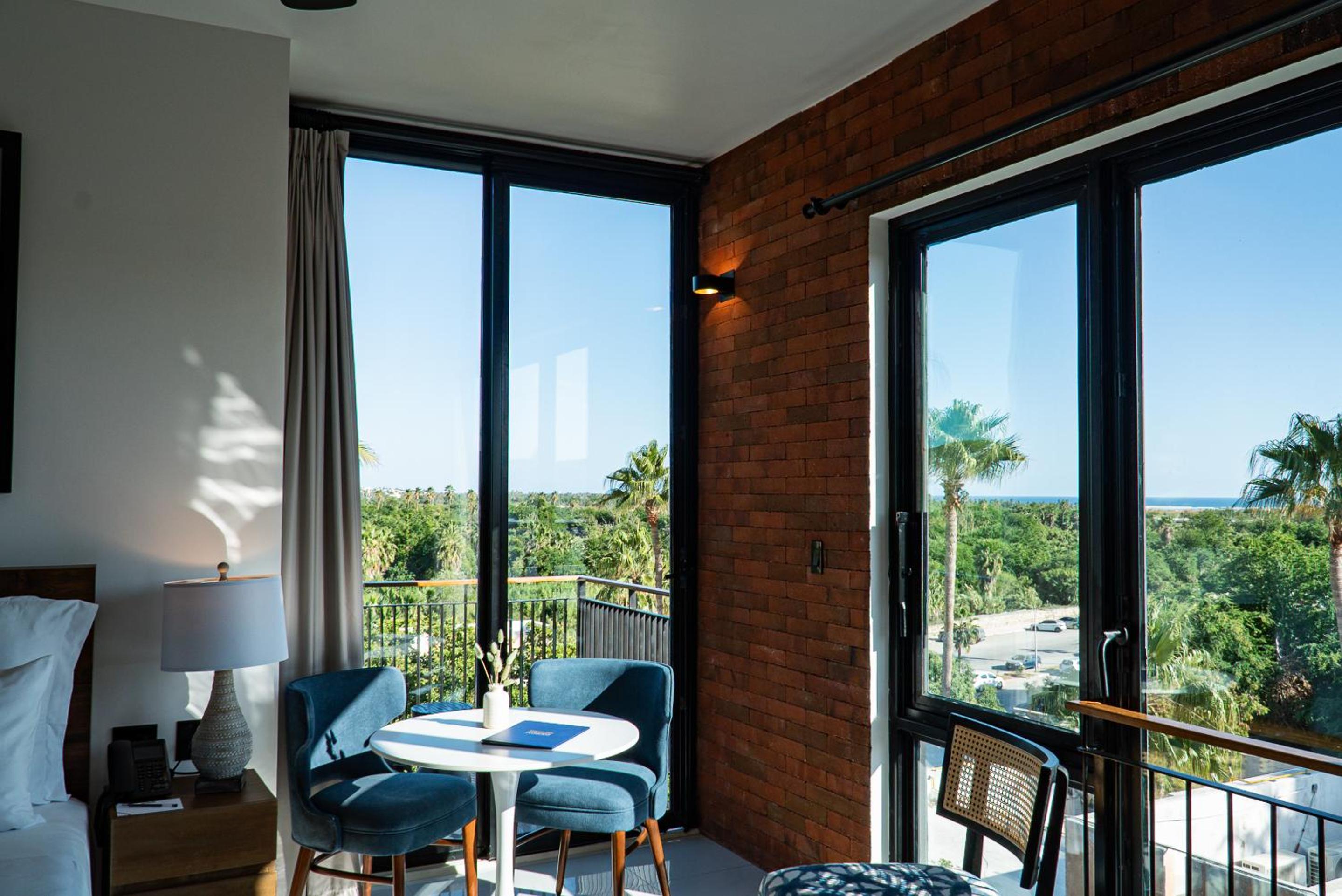 One Bedroom Residence - Photo 15