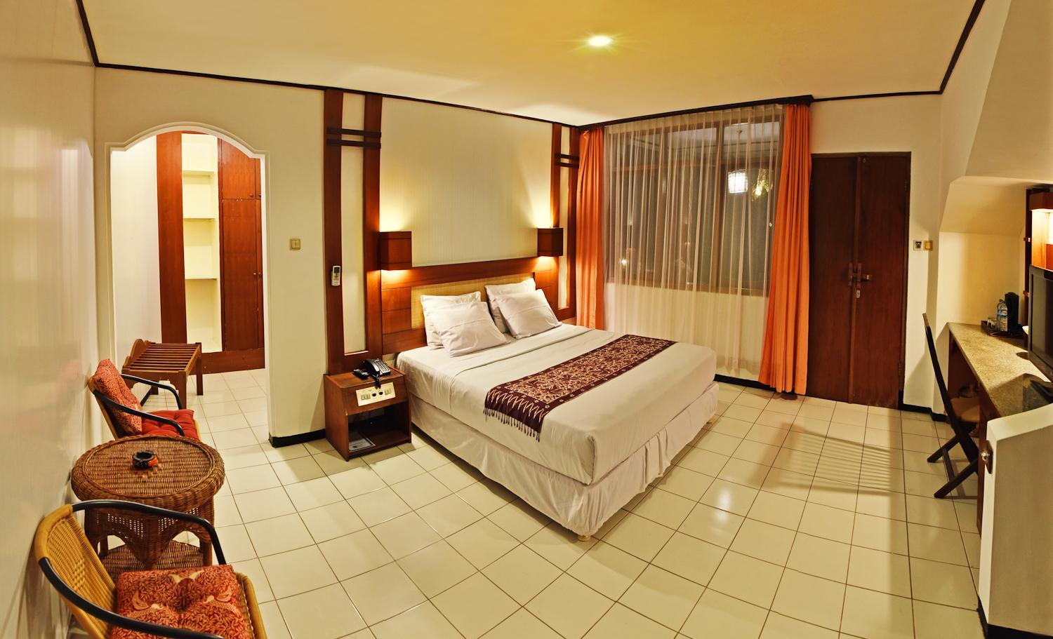 Deluxe Double or Twin Room - Photo 13