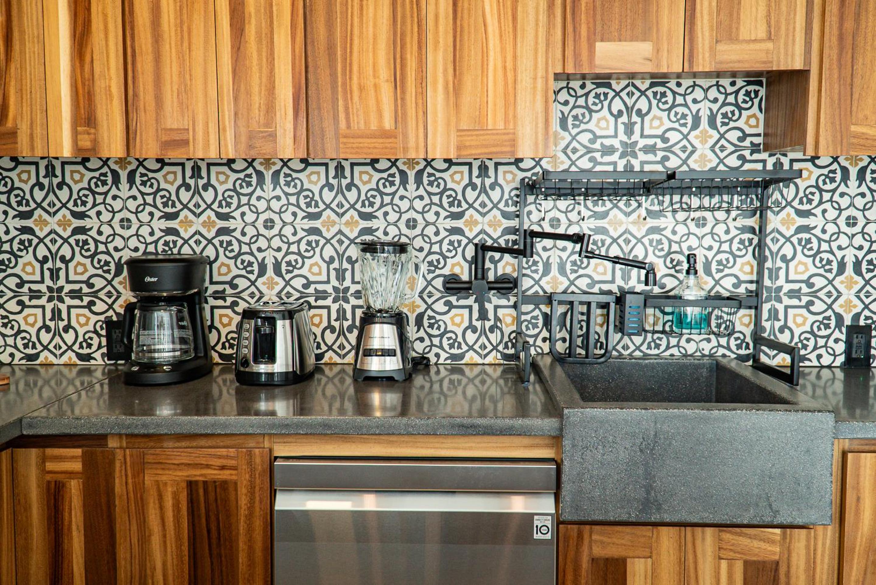 One Bedroom Residence - Photo 23
