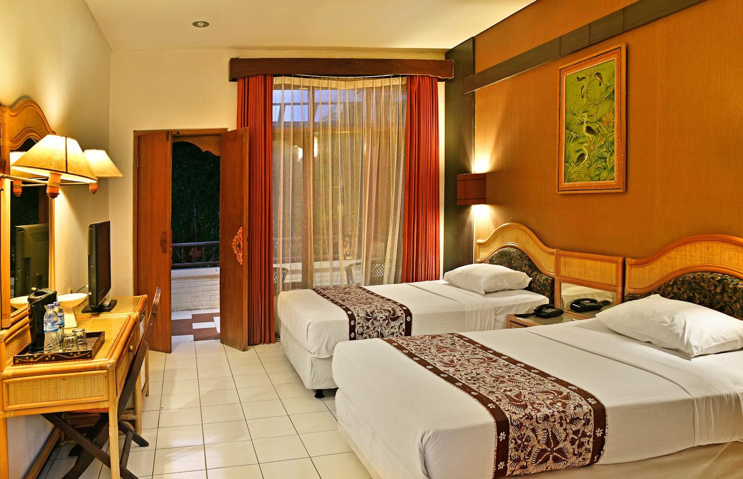Deluxe Double or Twin Room - Photo 12