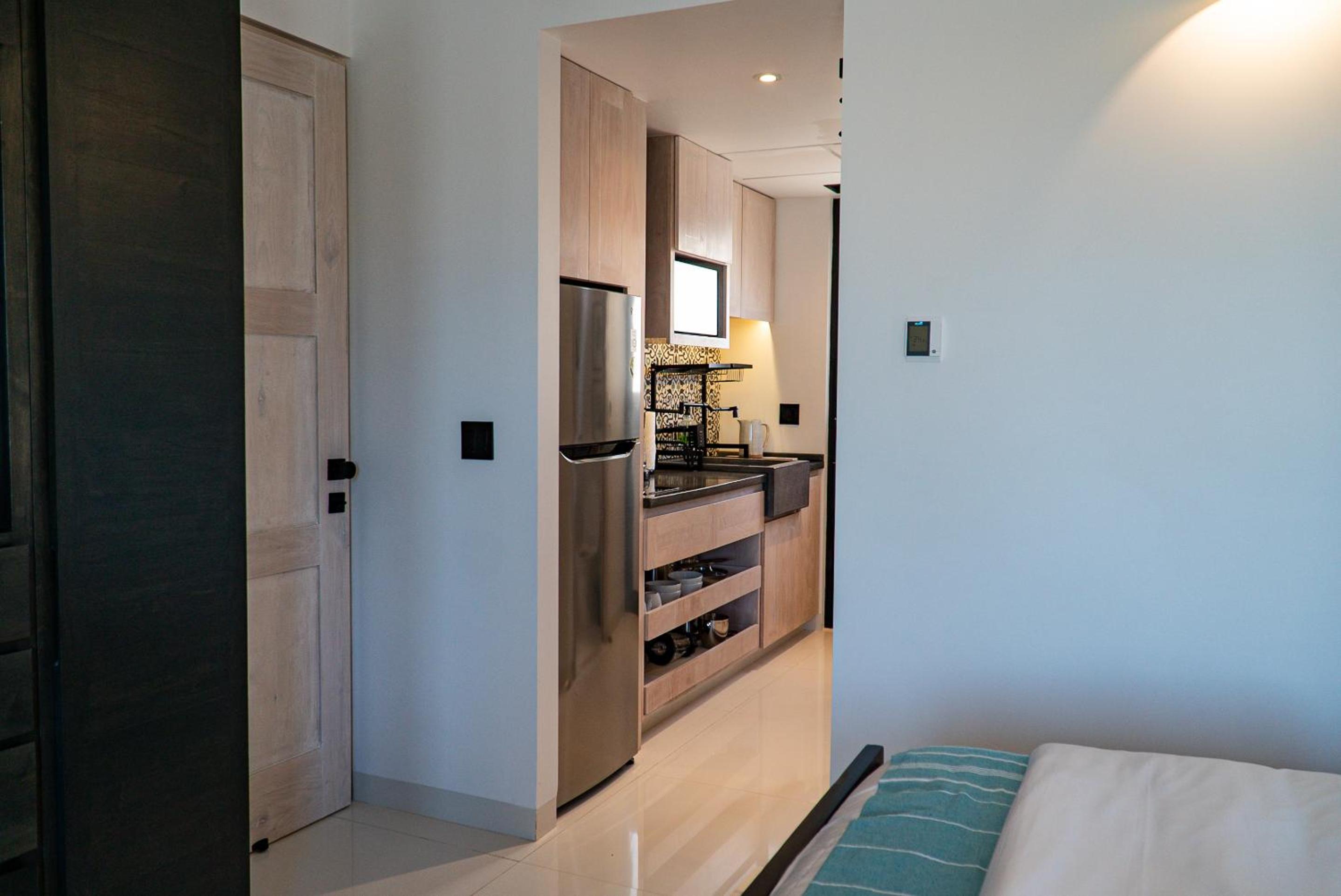 Deluxe Room - Photo 29