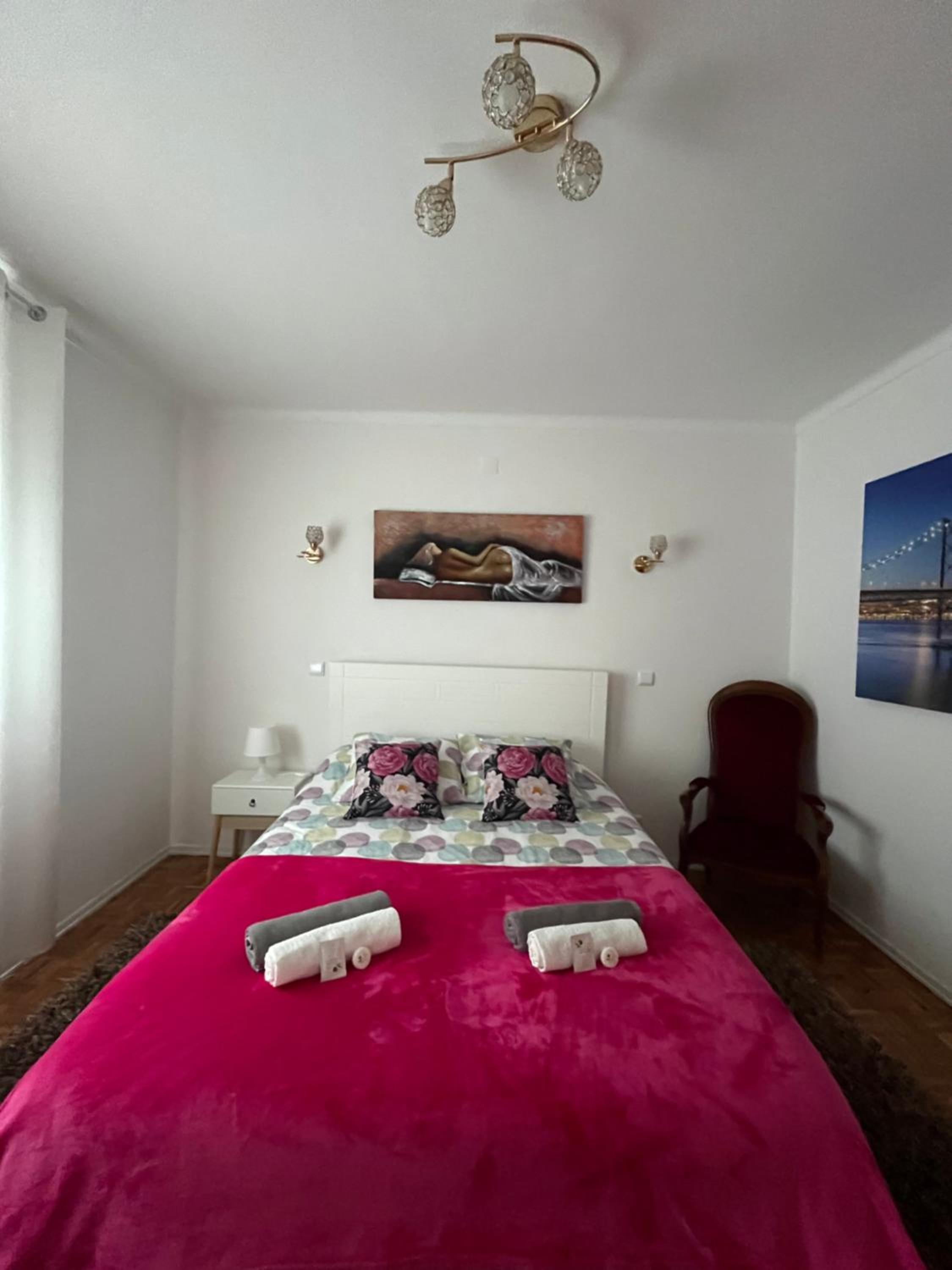 Double Room - Photo 6