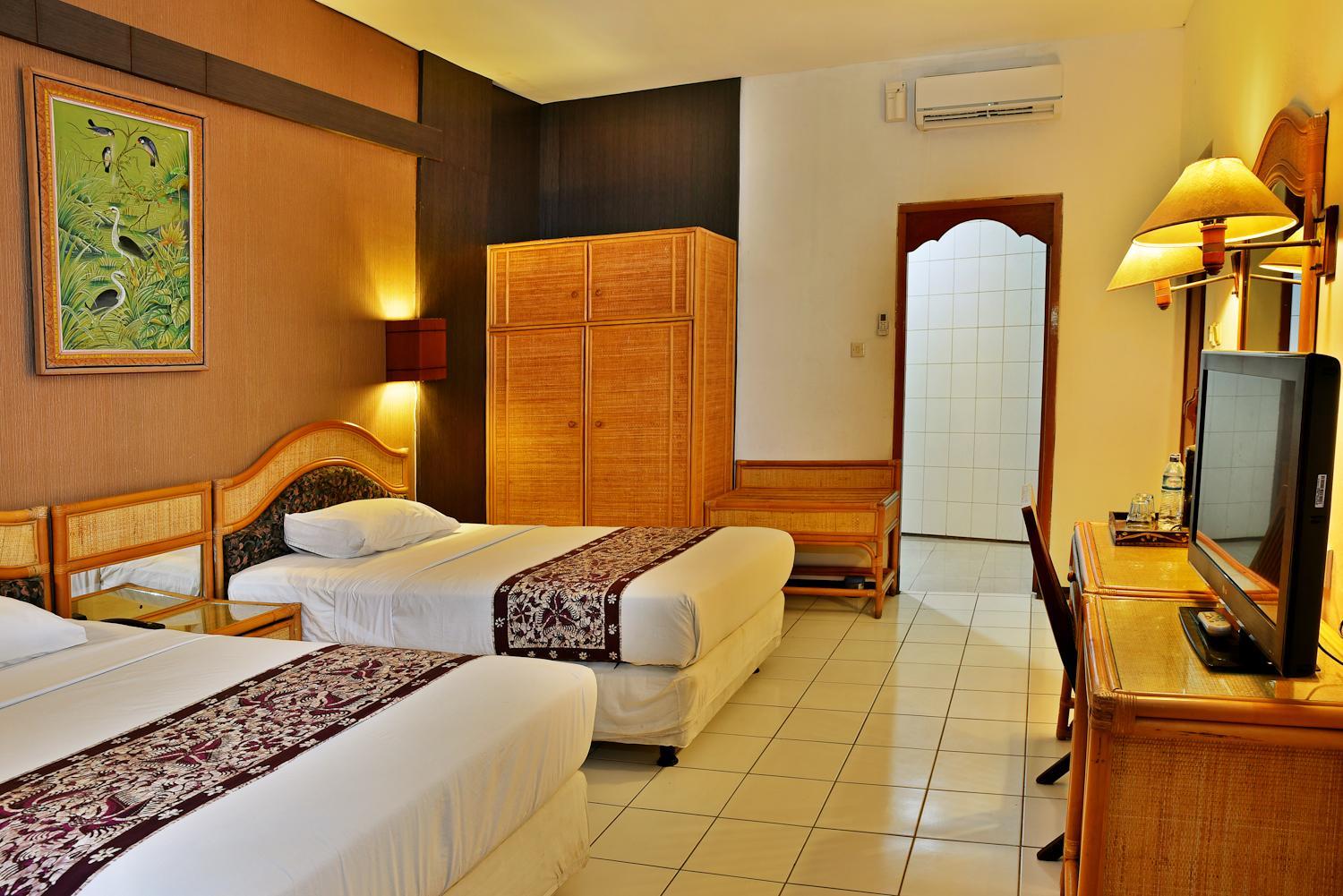 Deluxe Double or Twin Room - Photo 10