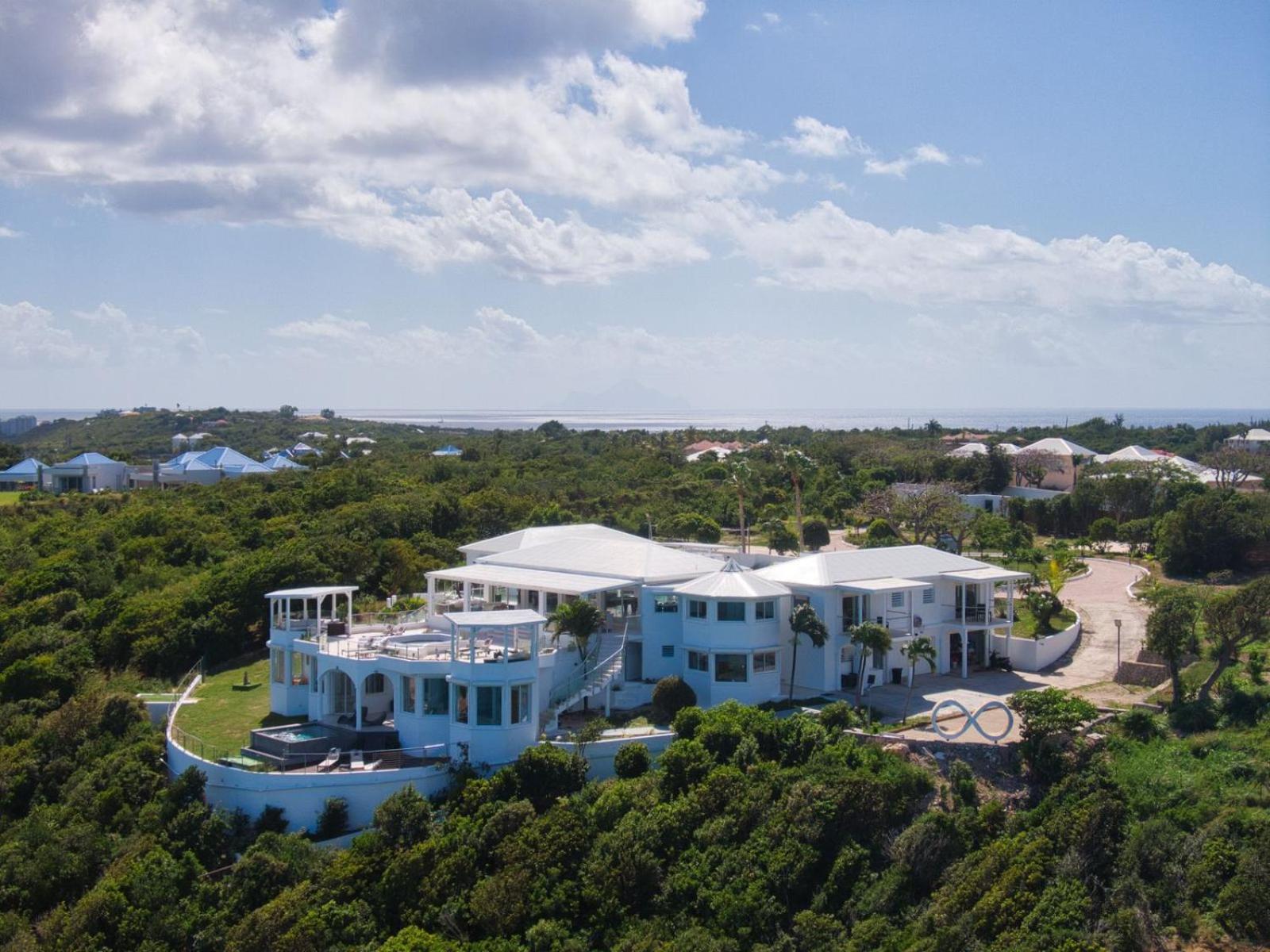 Villa photo 3