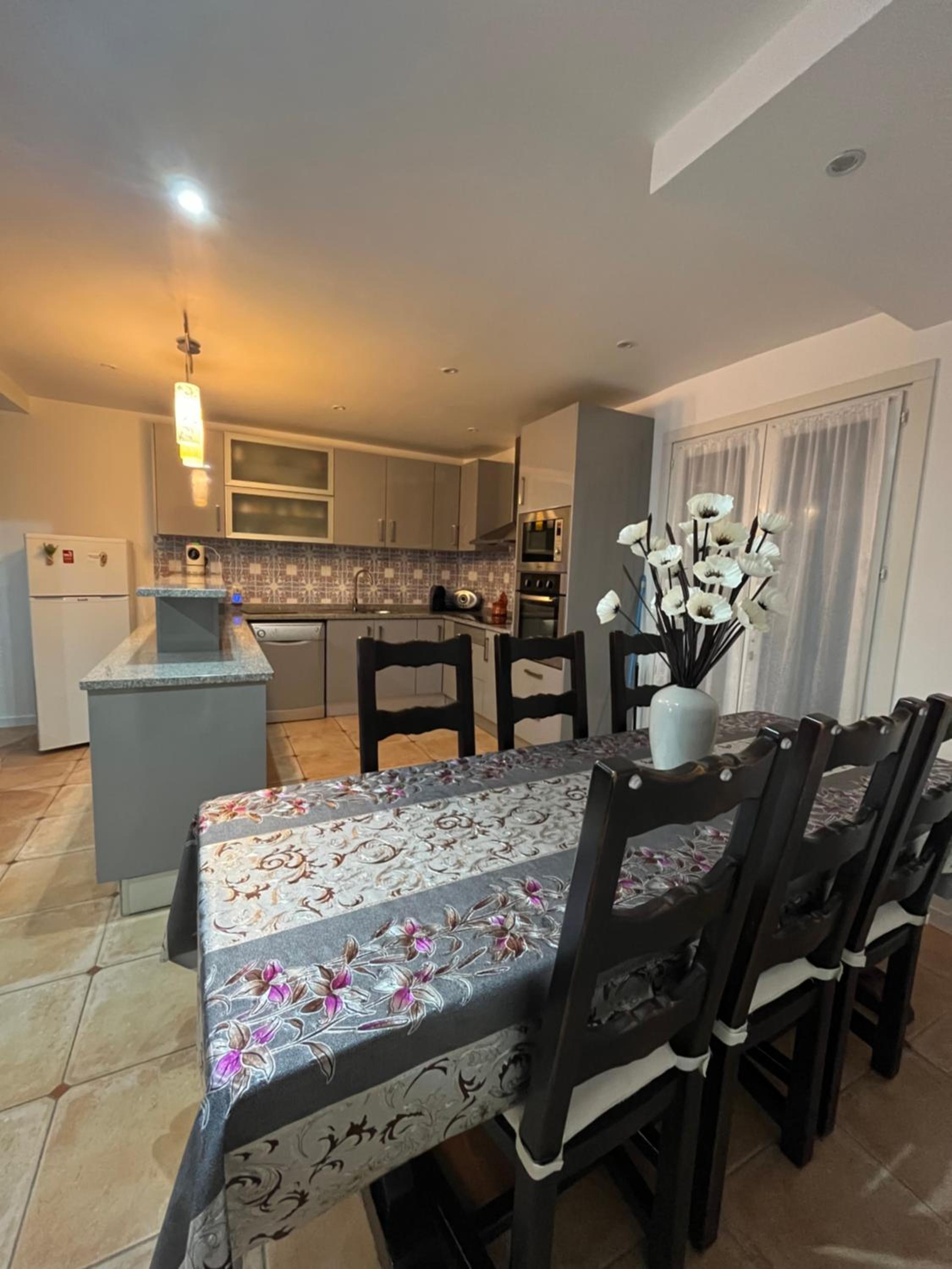 Family Room - Photo 7