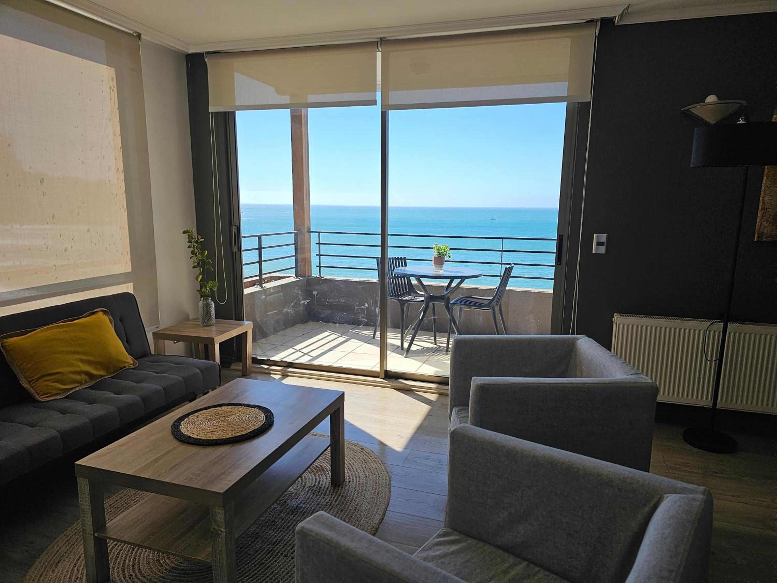 Apartment with Sea View photo 2