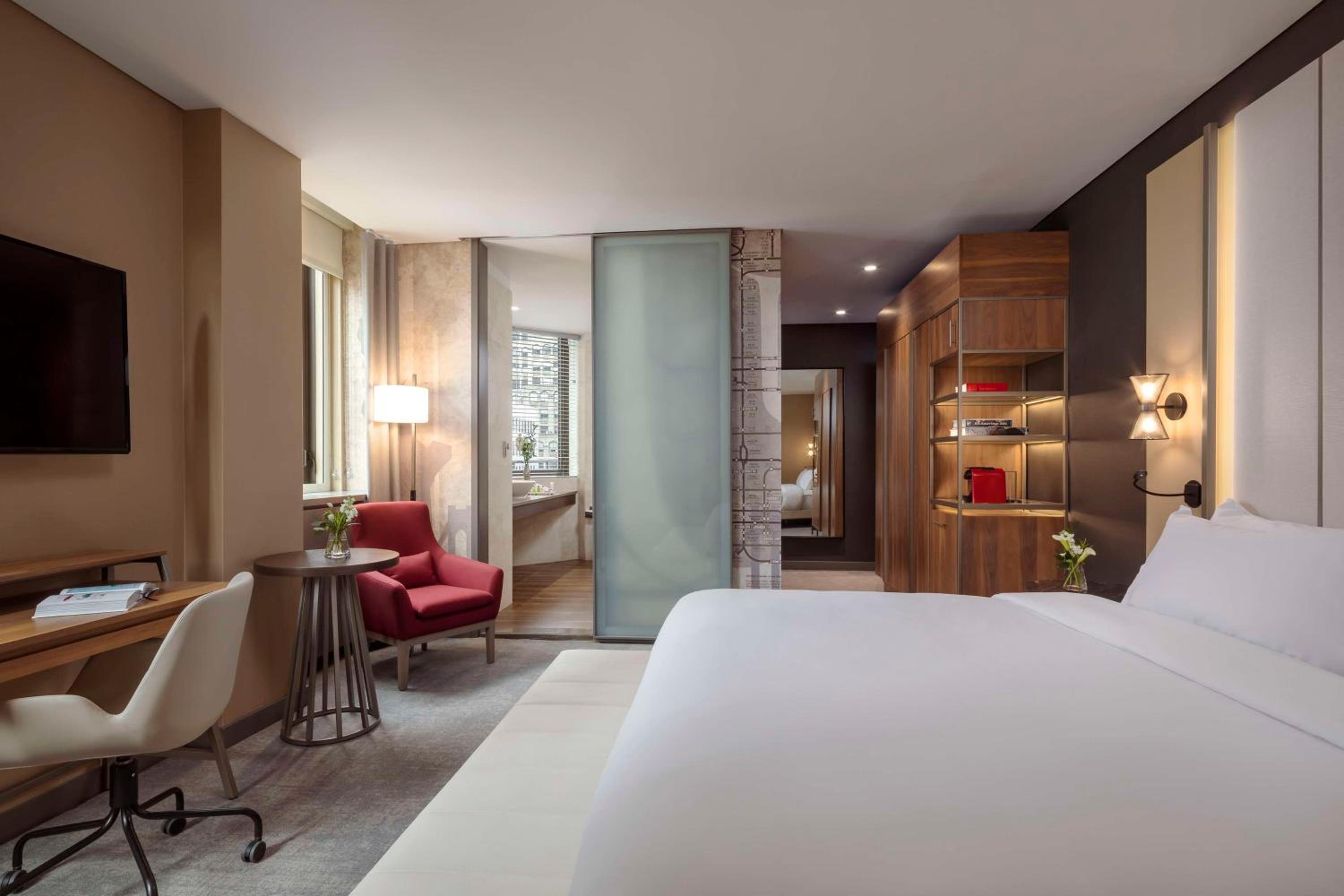 Premium King Room