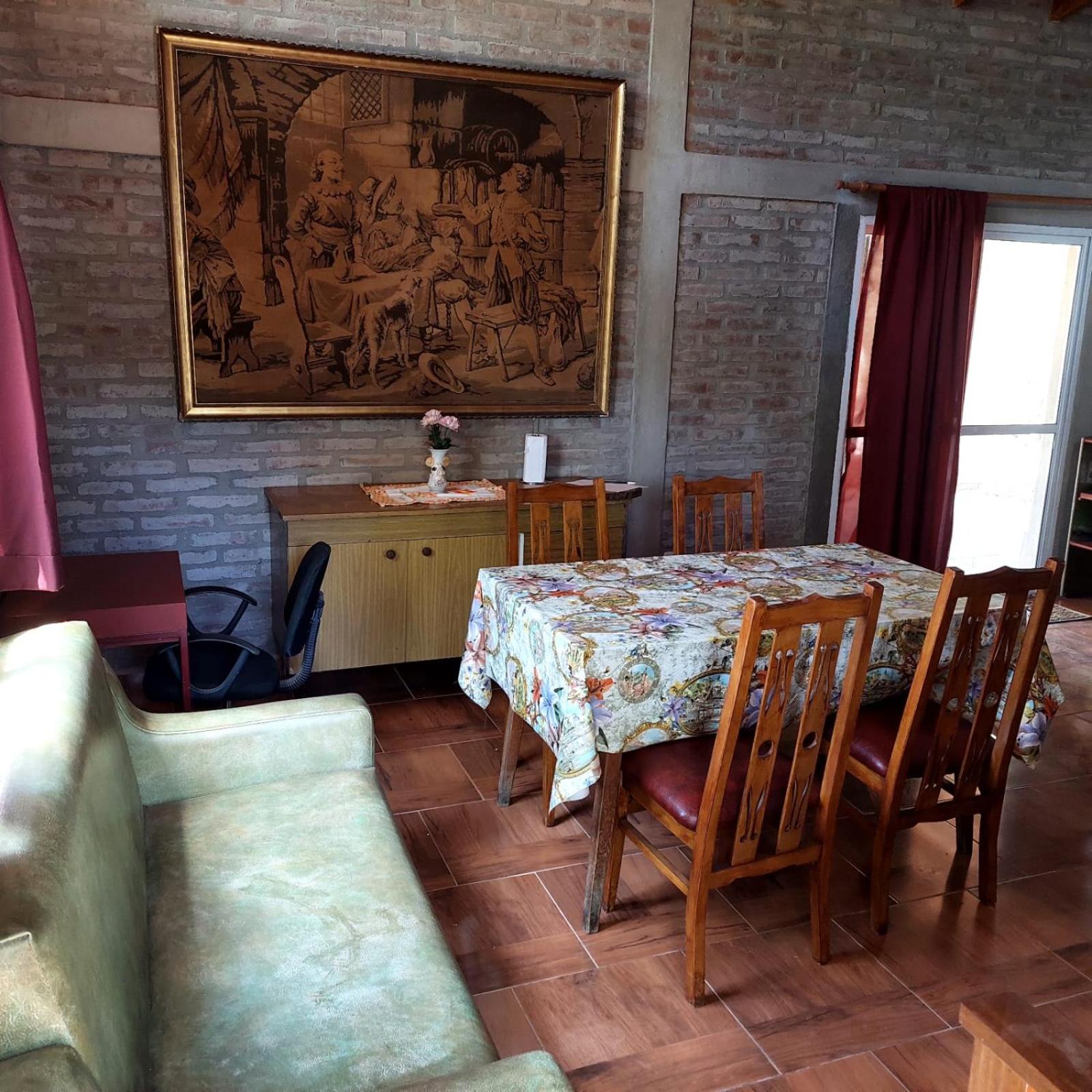One-Bedroom House photo 2