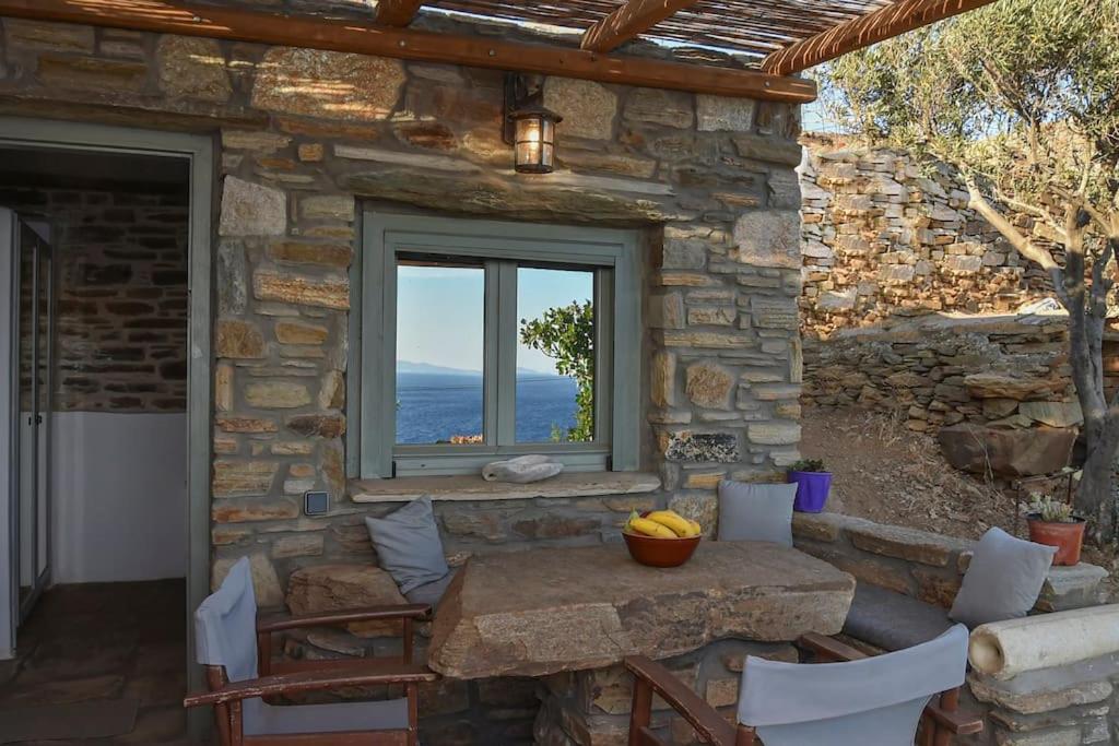 One-Bedroom House photo 2