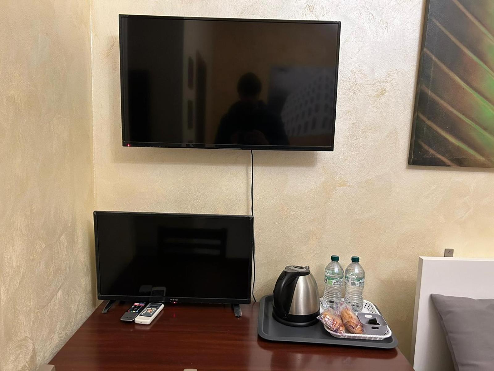 Large Double Room photo 3
