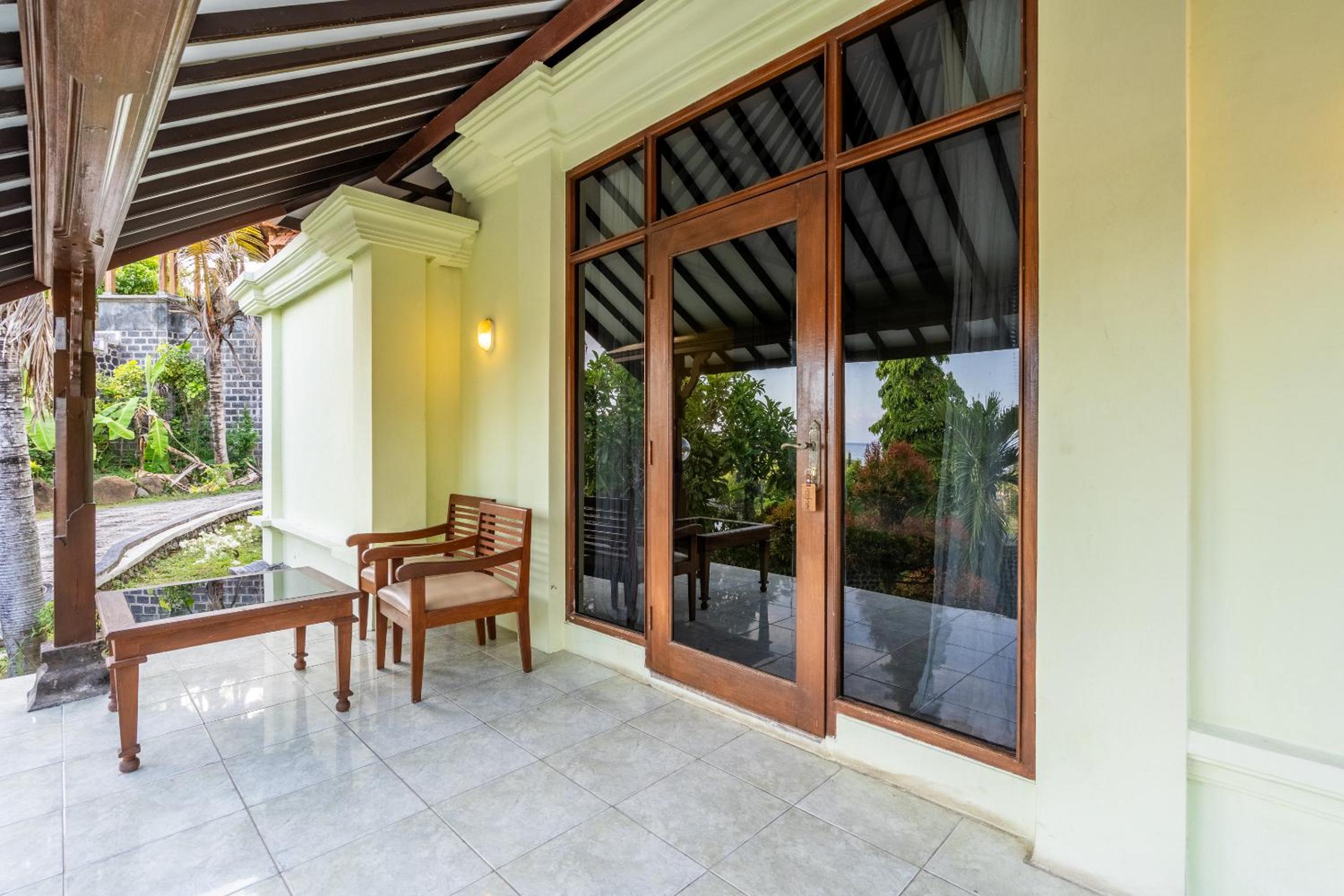 Deluxe Two Bedroom with Garden View photo 3