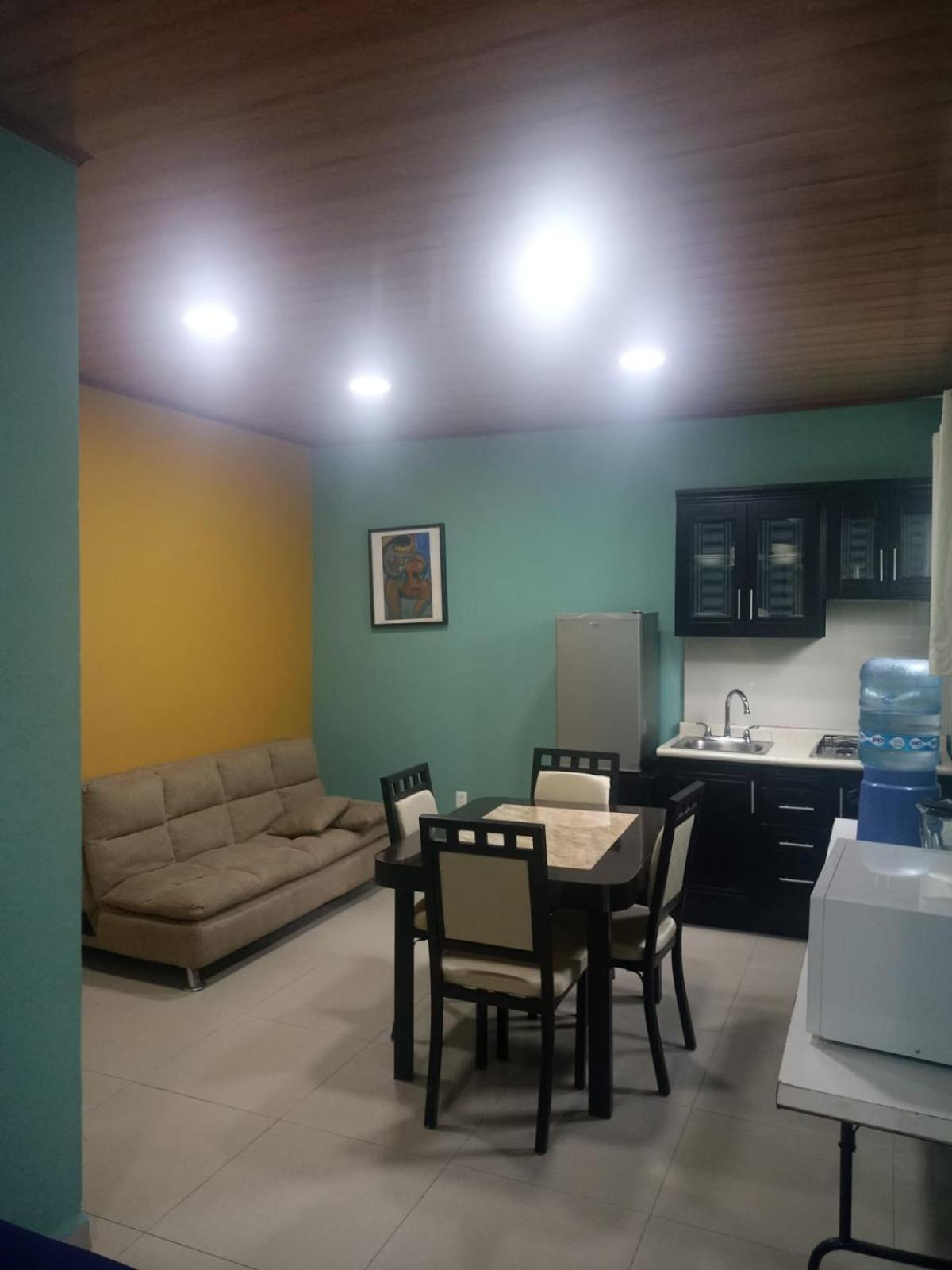 Family Studio - Photo 3