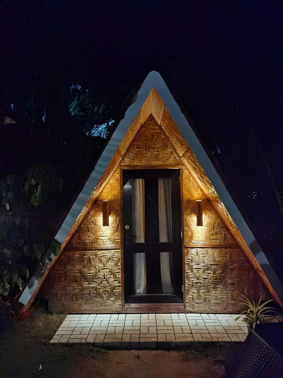 Single Room With Shared Bathroom photo 3