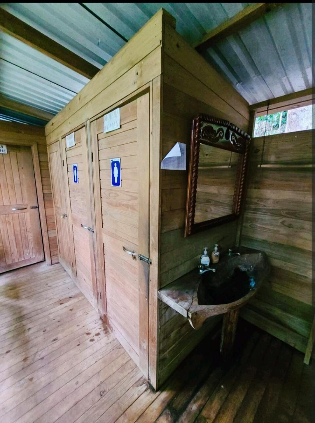 Triple Room with Shared Bathroom photo 2