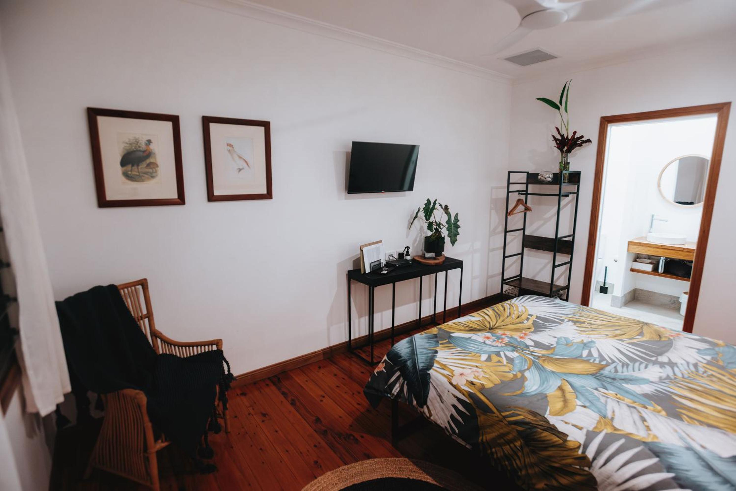Deluxe Queen Room photo 3