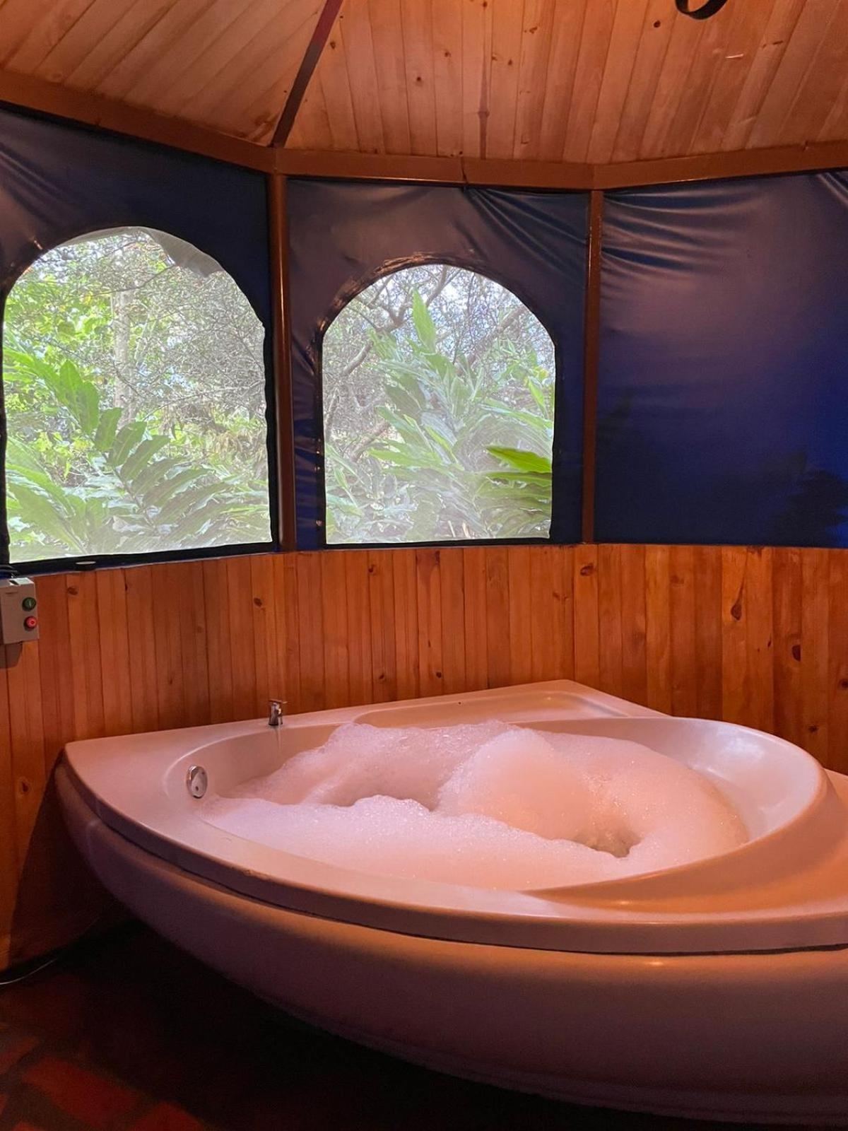 Double Room with Spa Bath photo 3