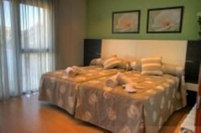 Two-Bedroom Apartment (4 Adults) - Photo 3