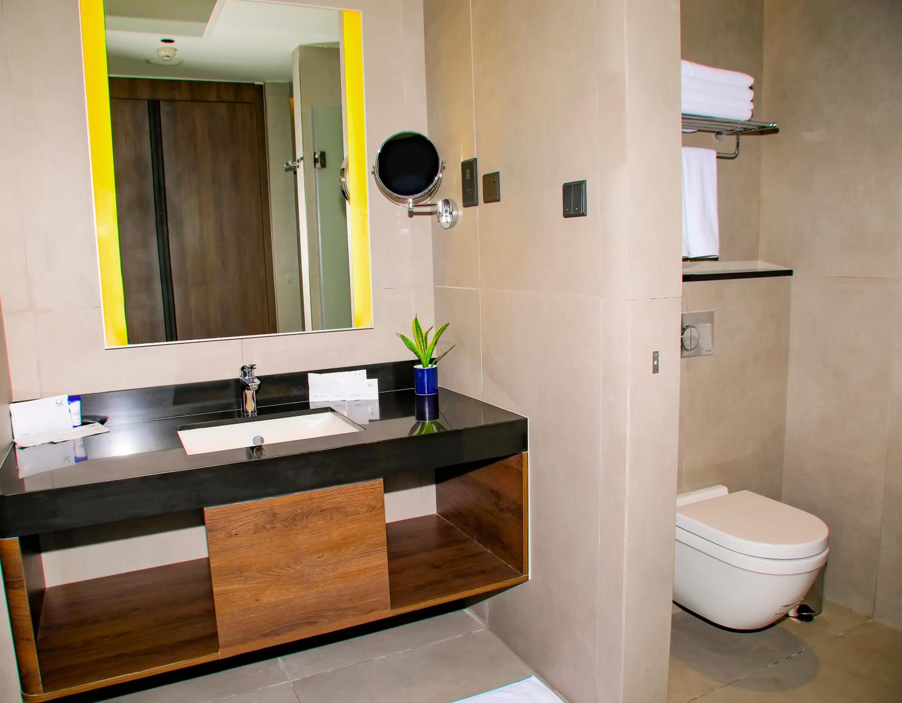 Deluxe King Room with Sea View  - Photo 6