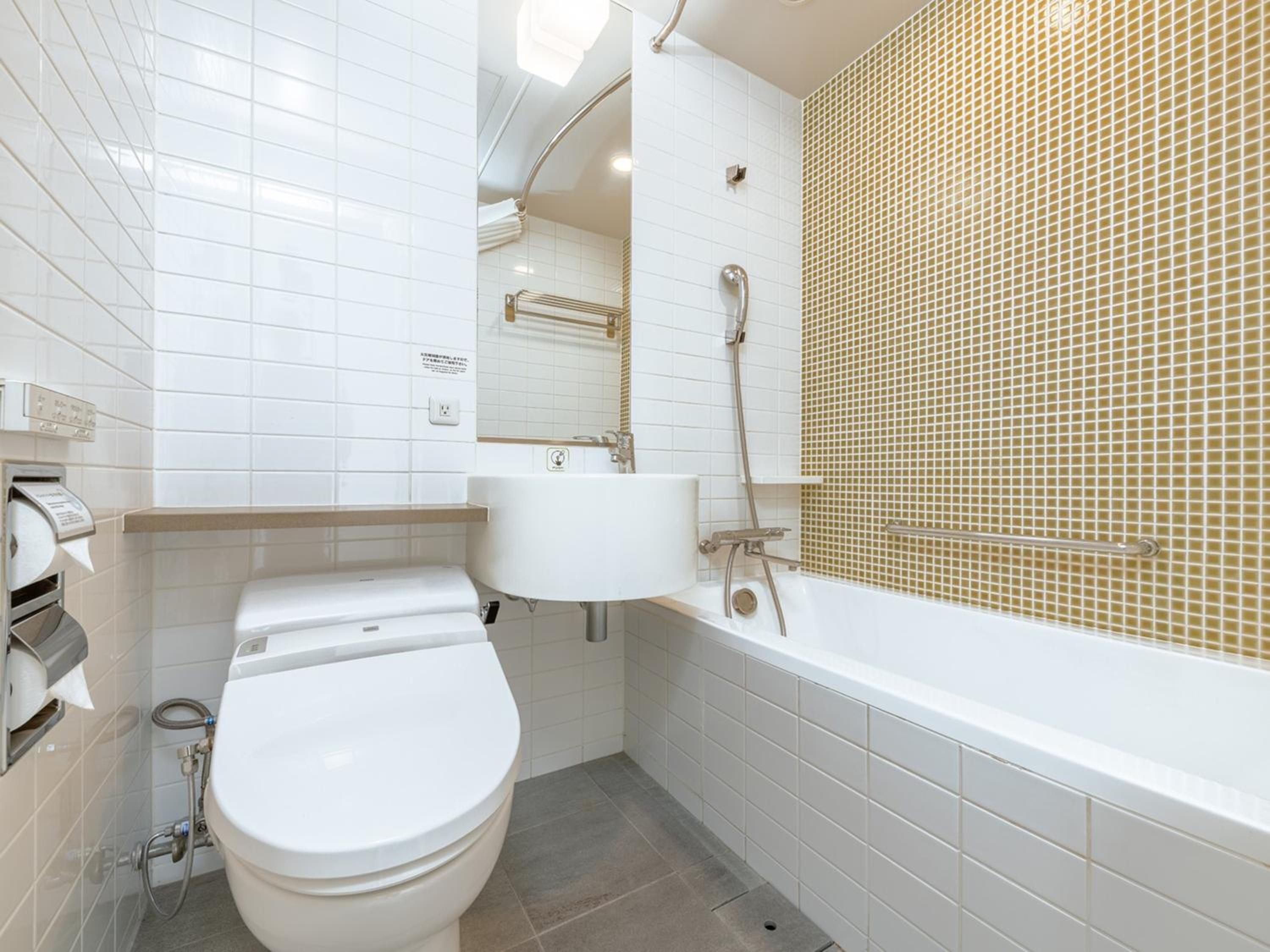 Deluxe King Room - Non-Smoking - Photo 2