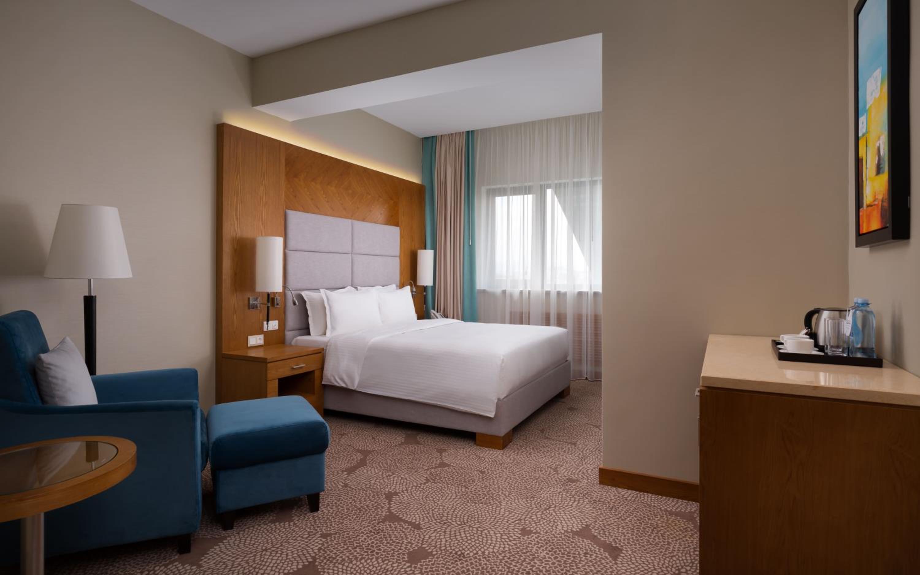 Deluxe King Room photo 2