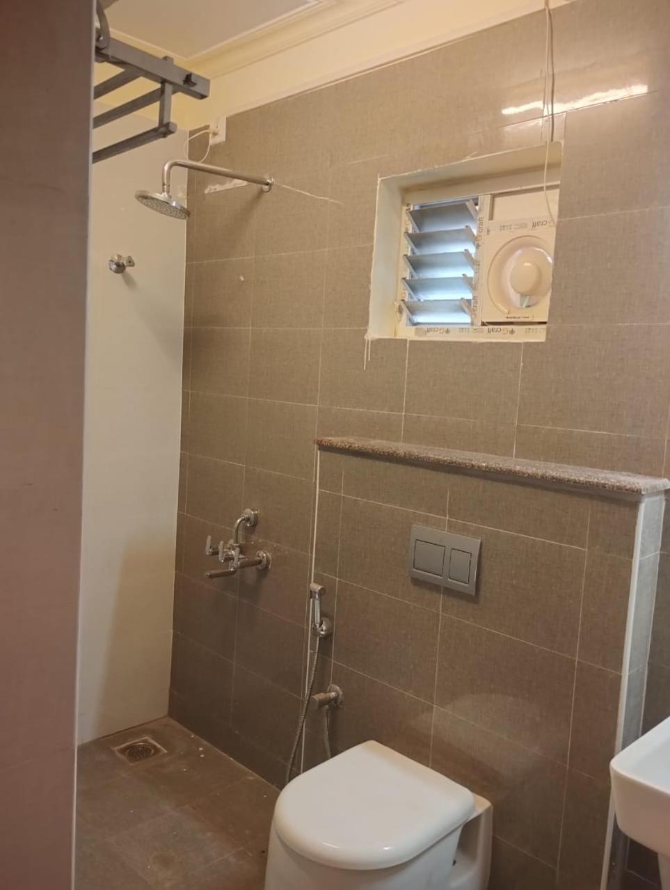 Single Room - Photo 8