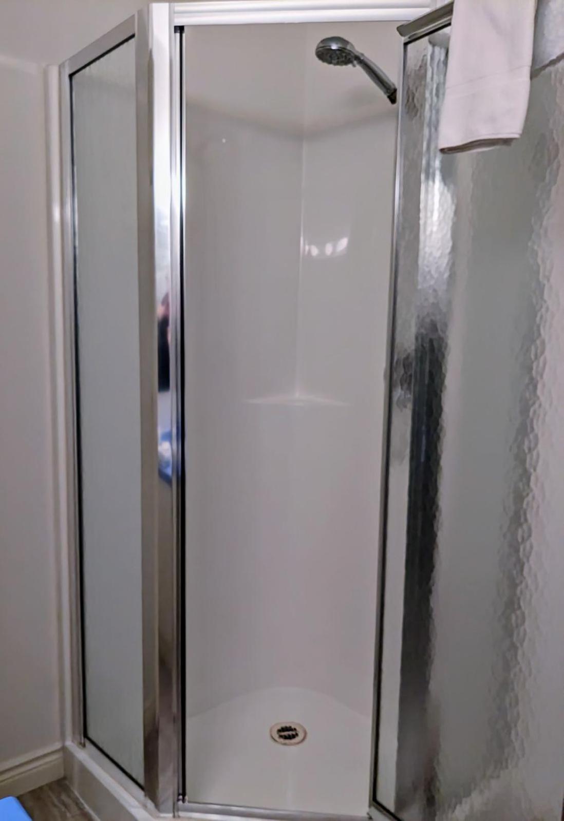 Standard Twin Room photo 2
