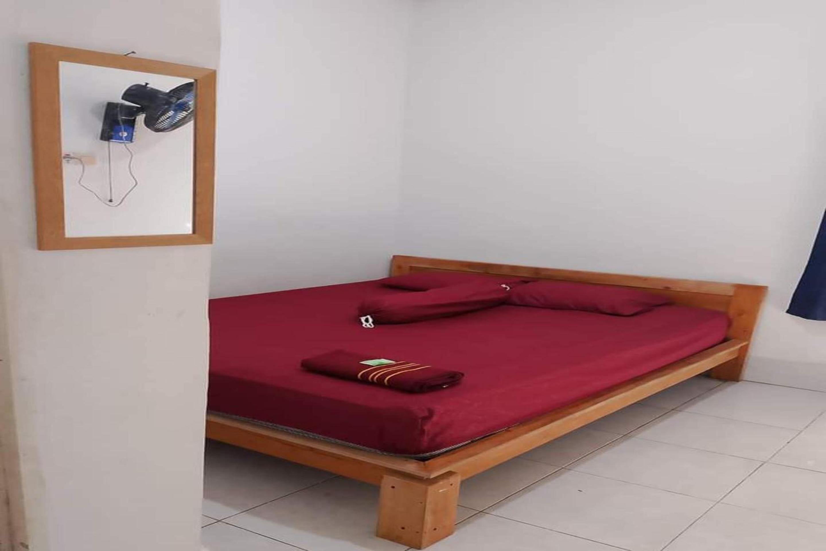 Budget Double Room photo 2