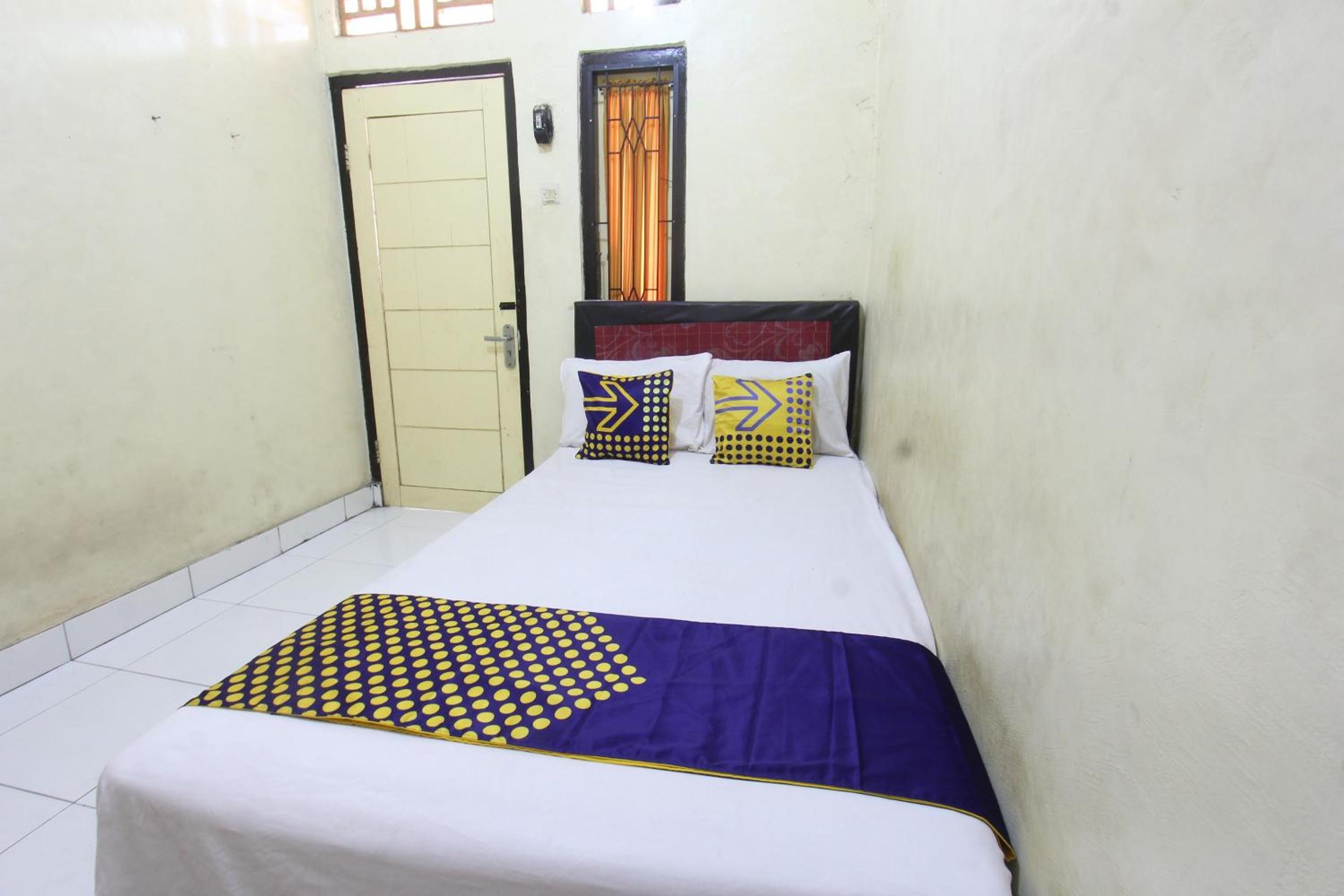 Standard Queen Room photo 1
